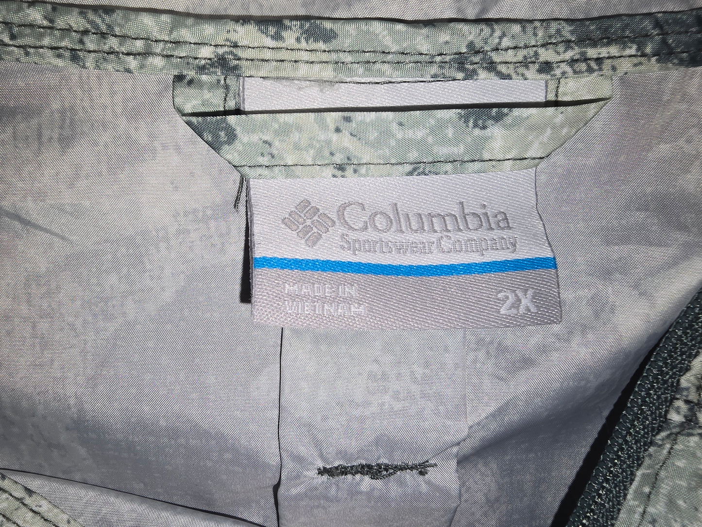 Columbia Women's Green Camouflage Long Sleeve Hoodie Windbreaker Rain Jacket 2X