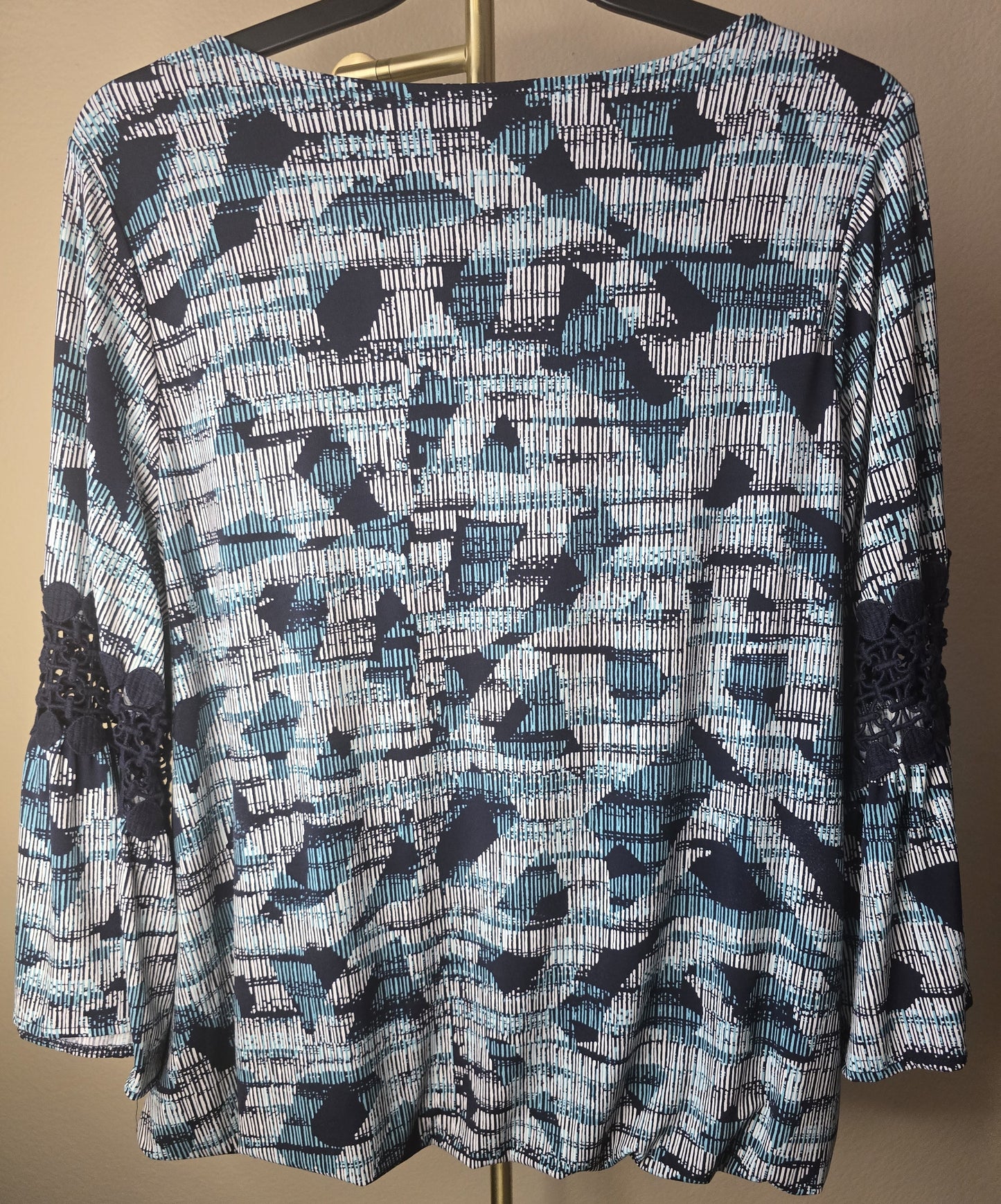 Pre-loved Alfani Blue & White Abstract Print Blouse - Crochet Bell Sleeves