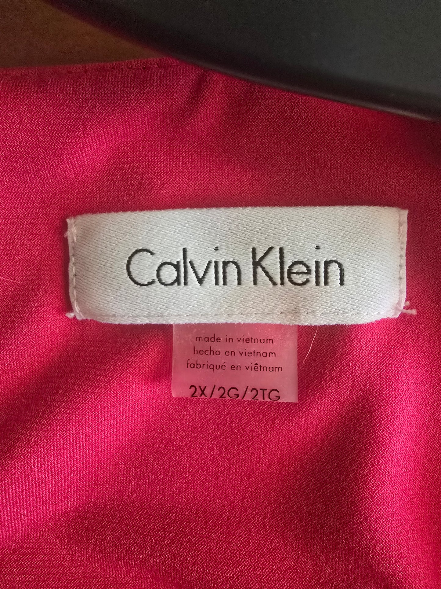 Pre-loved Calvin Klein Fuchsia Sleeveless Top - Gold Bar Detail