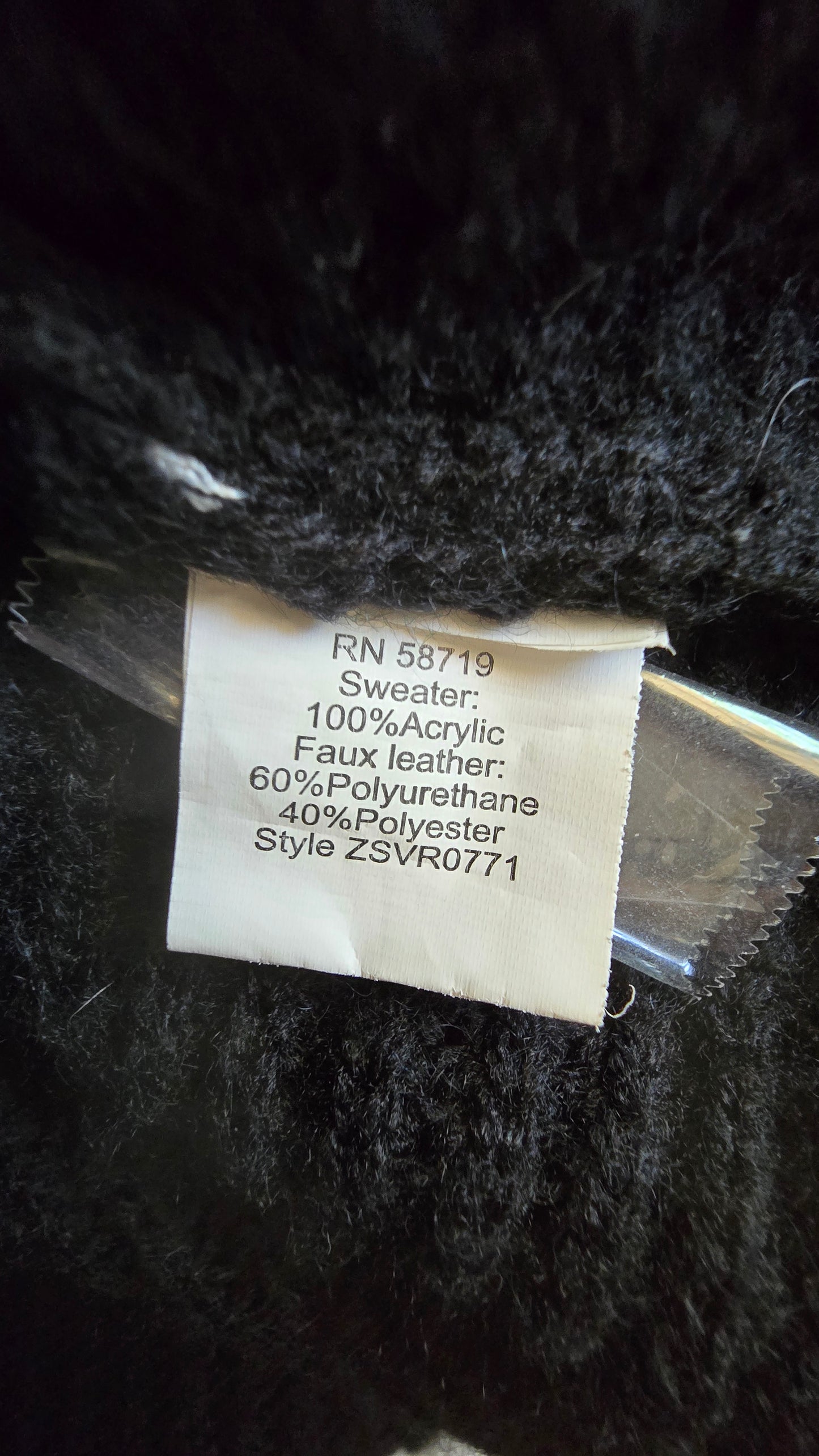 Edgy & Cozy: Pre-Loved Open-Front Sweater with Faux Leather Sleeves size 1X