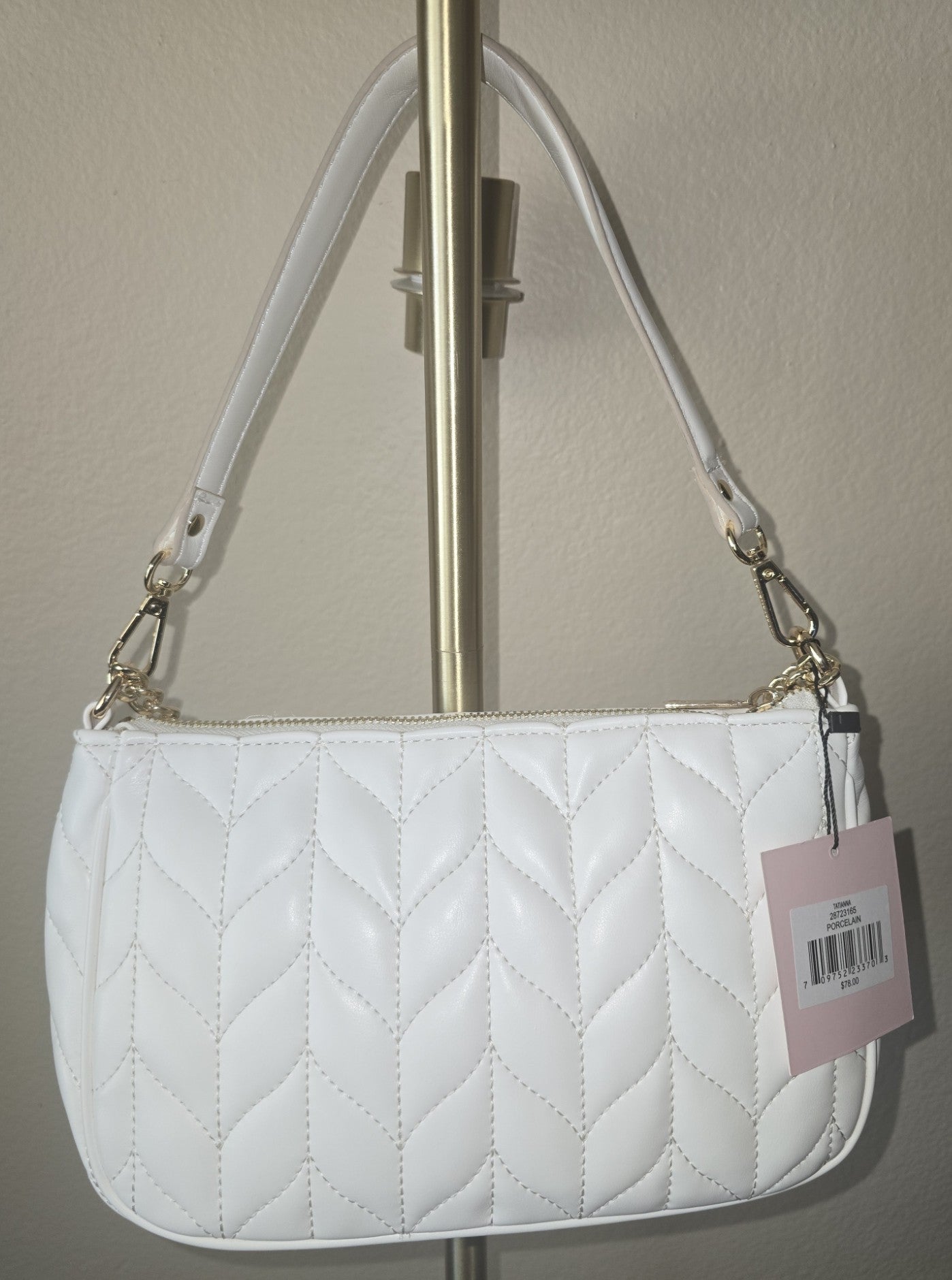 Elegant Nanette Lepore Quilted White Shoulder Bag | Gold Chain Accent
