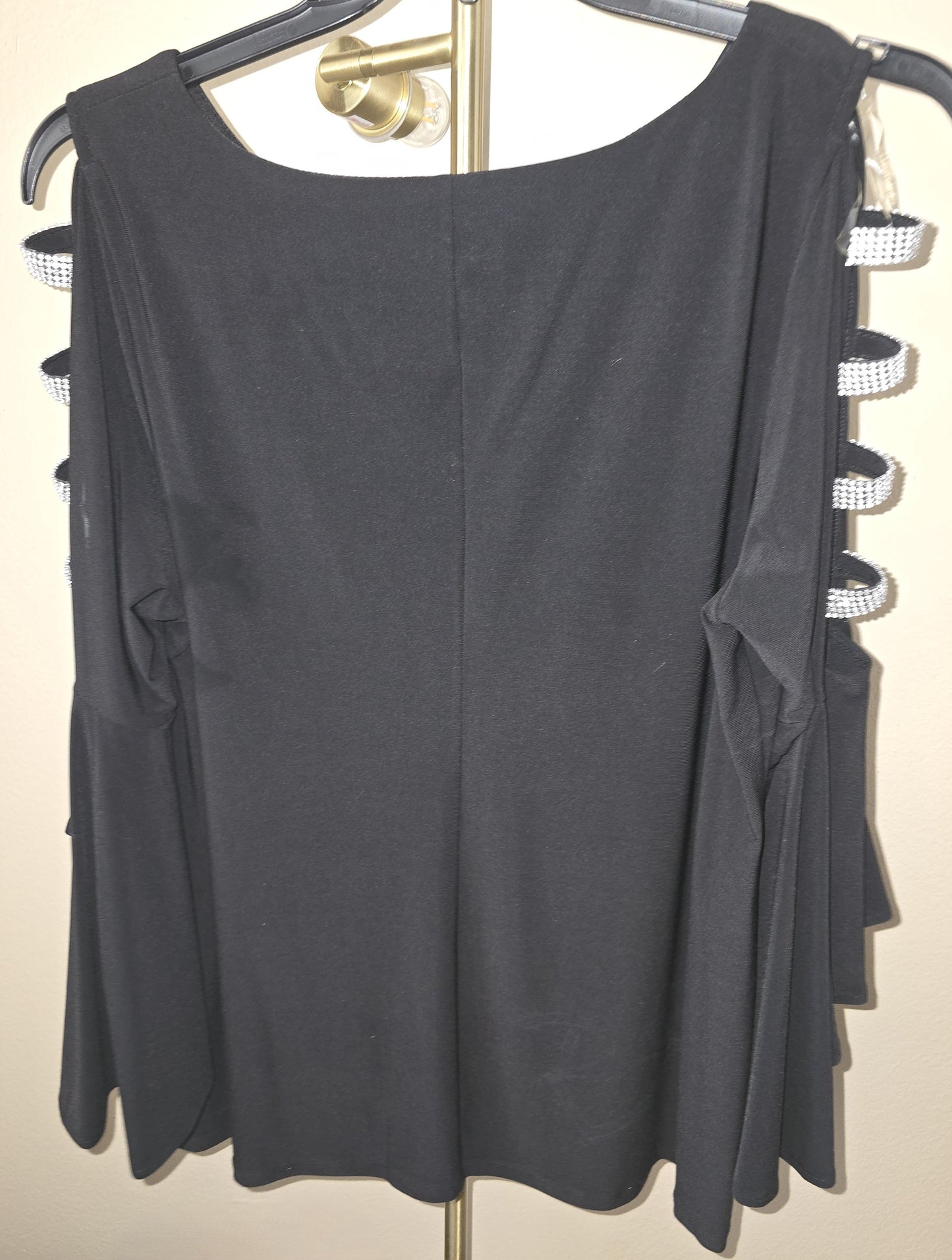 Women's 3/4 Sleeve Black Top w/Rhinestones 2X
