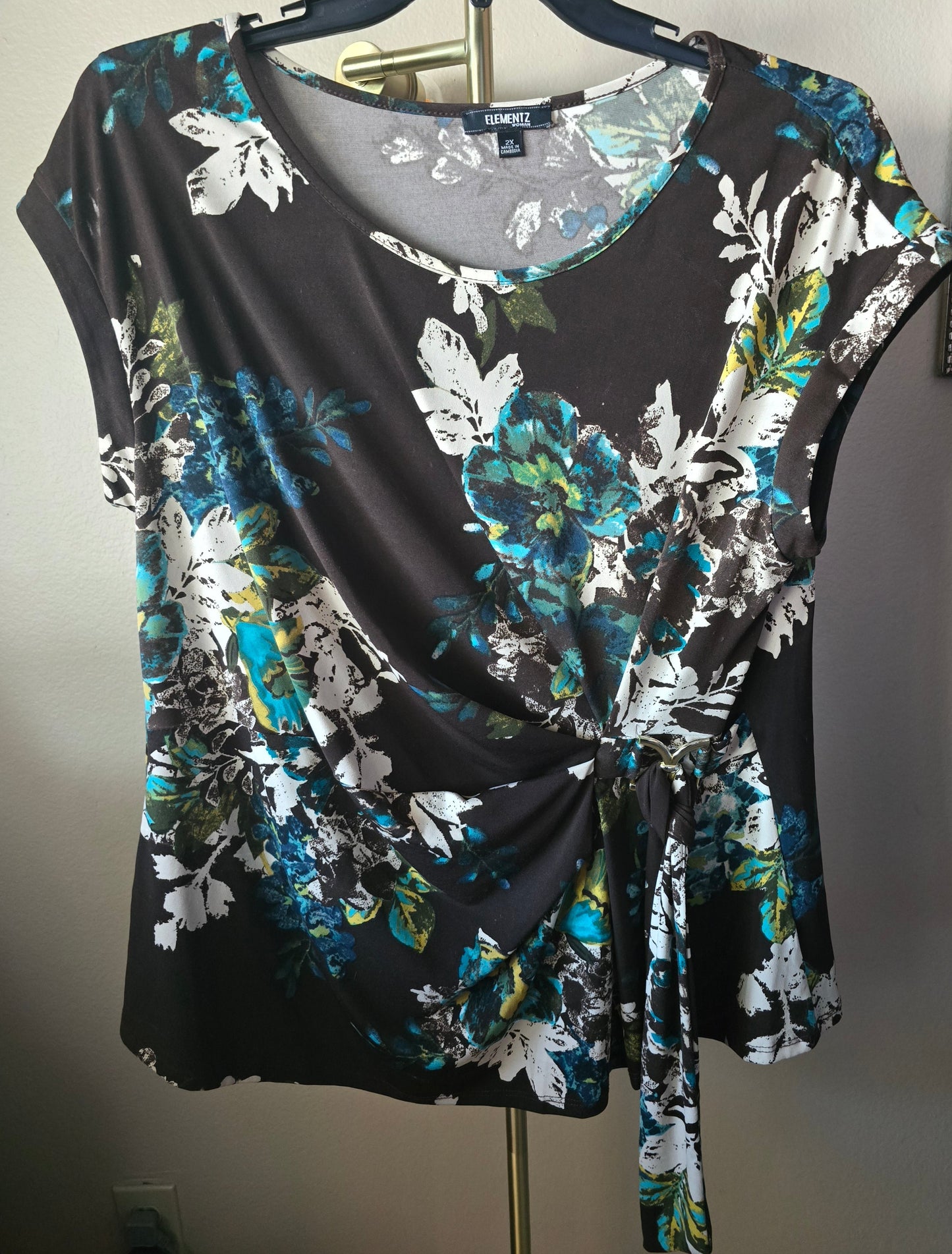Pre-loved Brown Floral Tie-Front Top - Teal & White Blossoms 2X