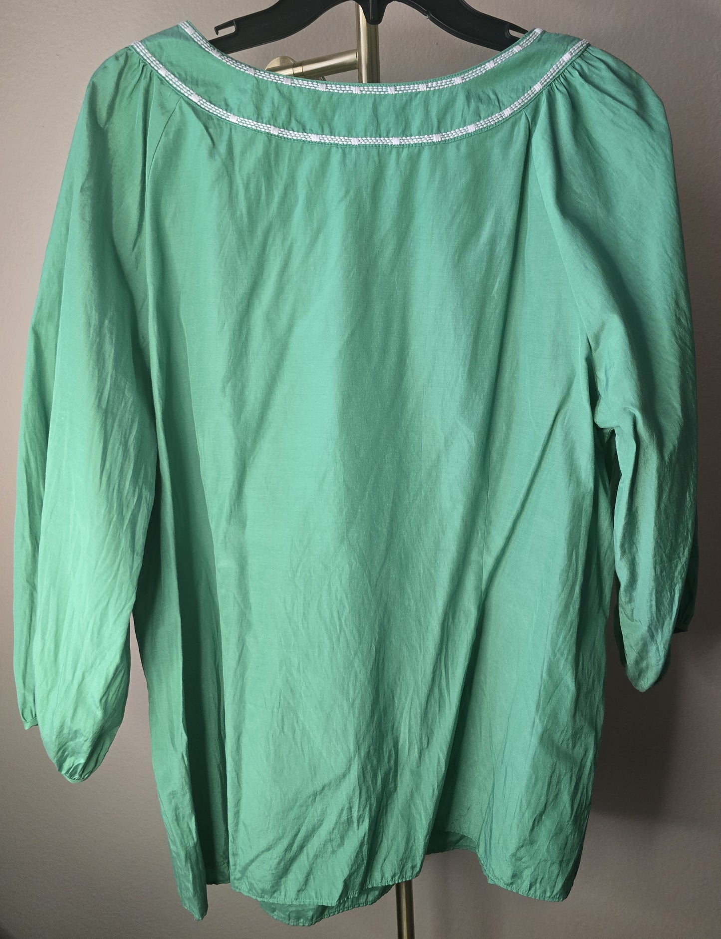 Pre-loved Lane Bryant Green Embroidered Blouse - 3/4 Sleeve Top