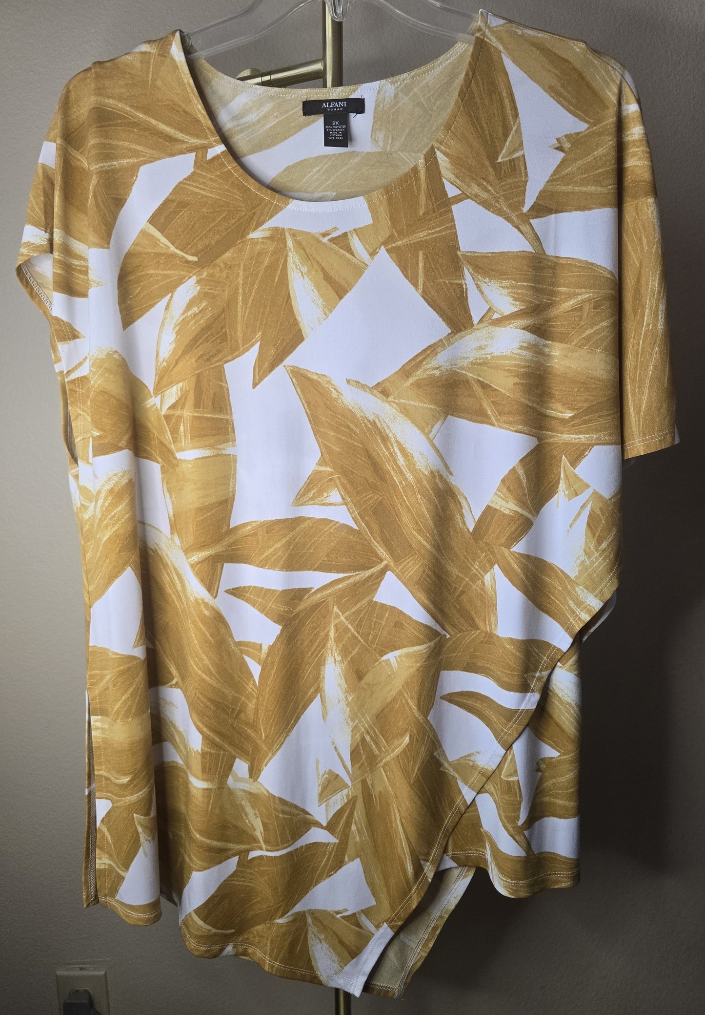Pre-loved Alfani Women's Asymmetric Tunic Top Yellow Leaf Print Layered Short Sleeve