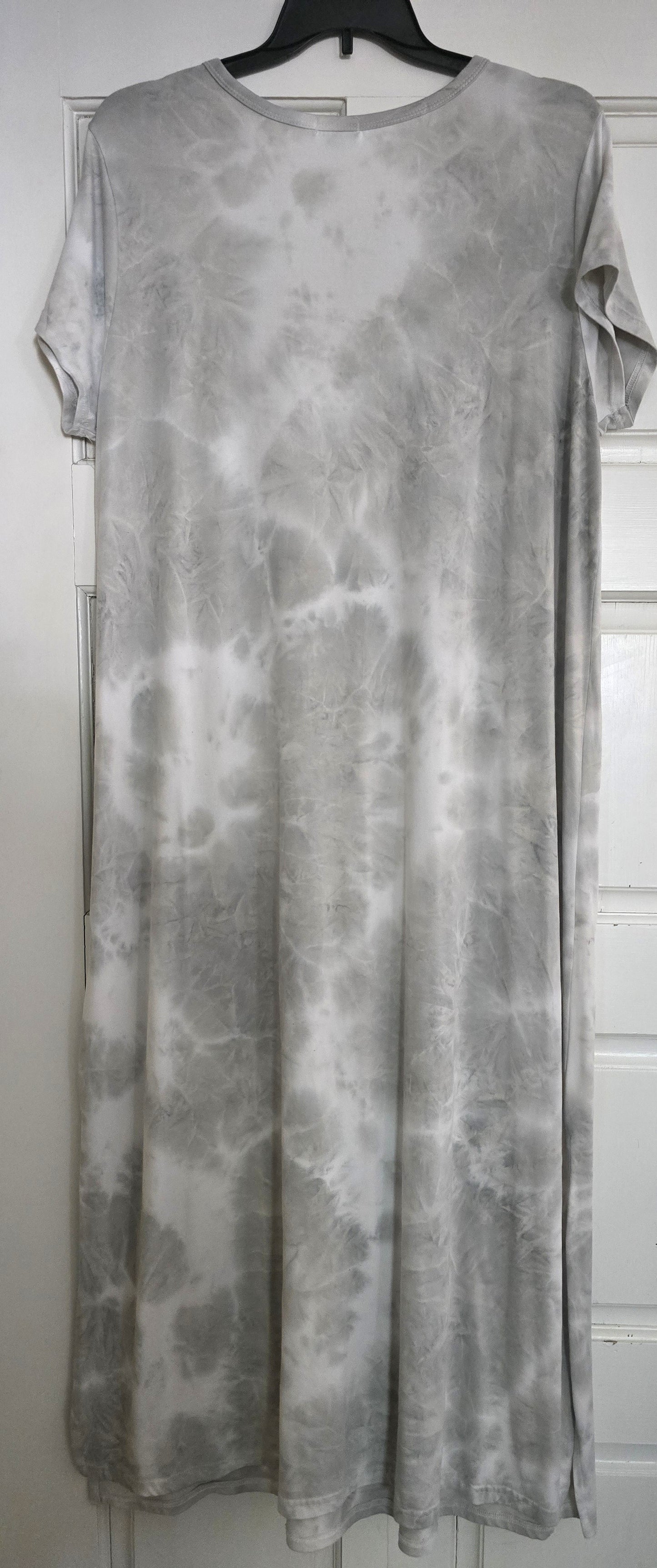 Pre-loved Grey Tie-Dye "Queen" Midi Dress - Side Slits