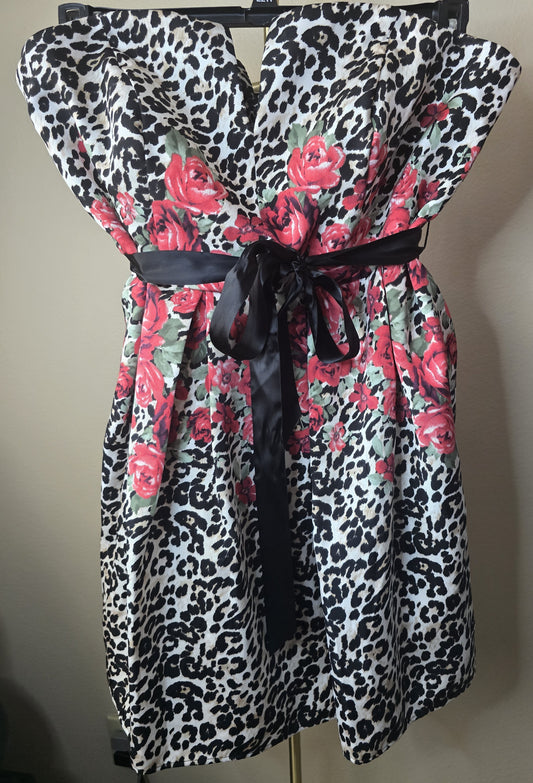 New TeezeMe Leopard Print & Red Rose Strapless Dress - Black Ribbon Belt