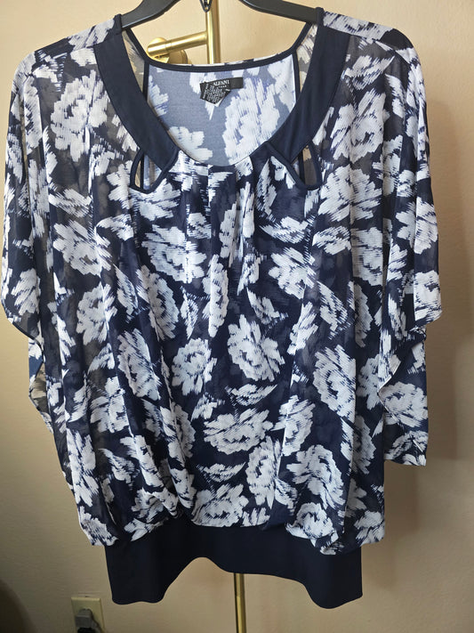Pre-loved Alfani Navy Blue & White Floral Blouse - Butterfly Sleeves