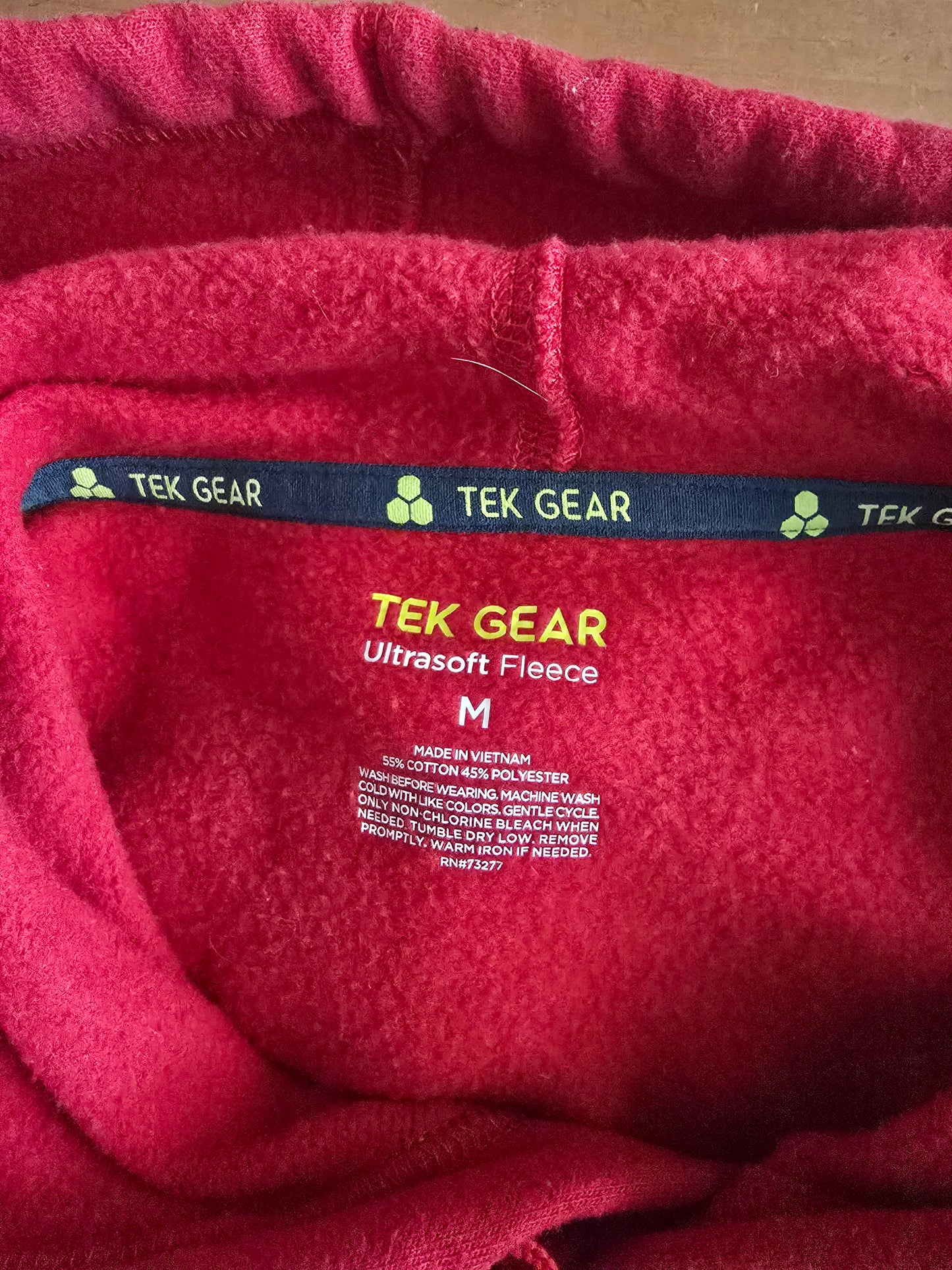 Pre-loved Tek Gear Red Hoodie - Pullover Sweatshirt with Pocket
