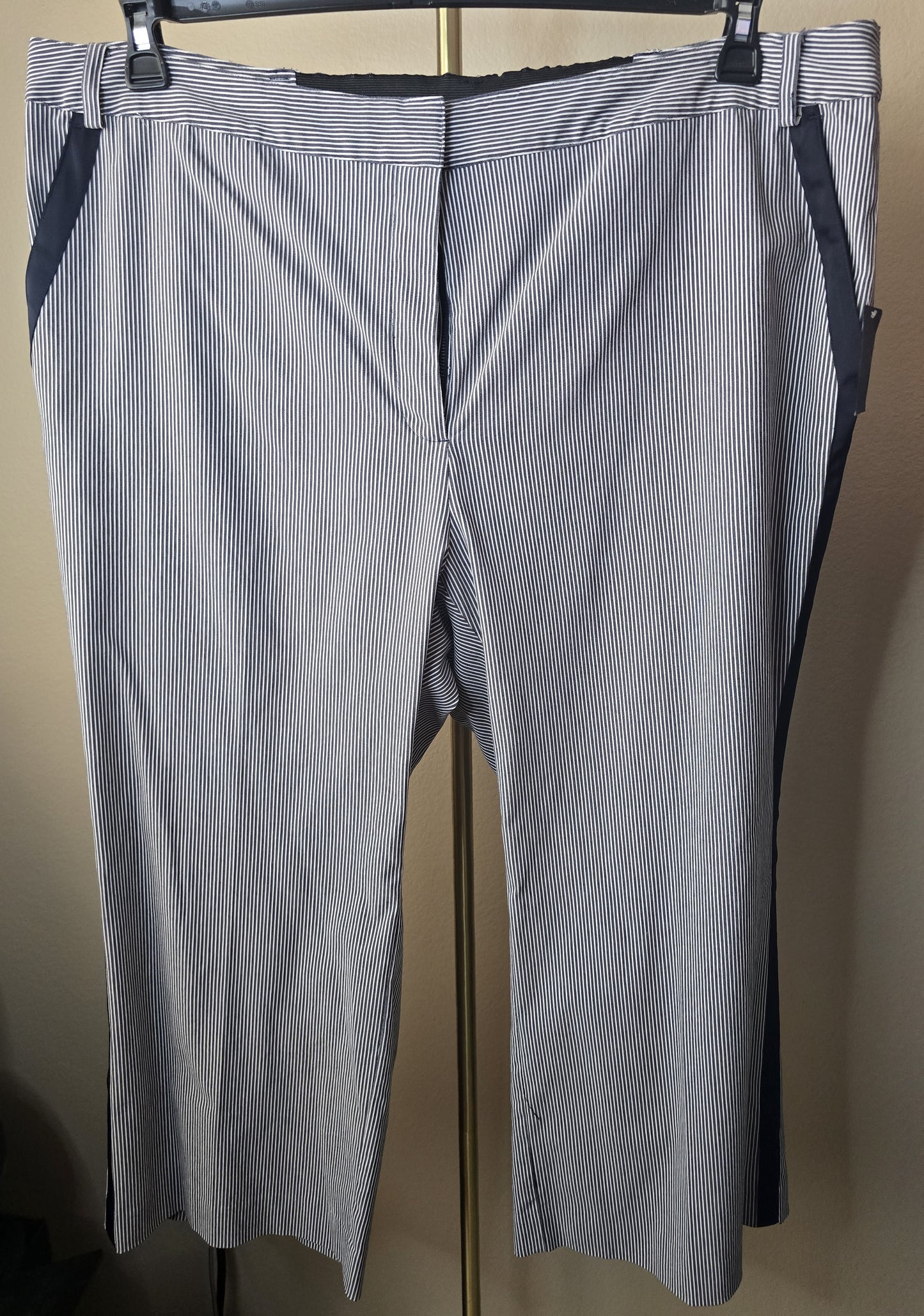 New Rachel Roy Navy & White Pinstripe Capris - Side Panel Detail