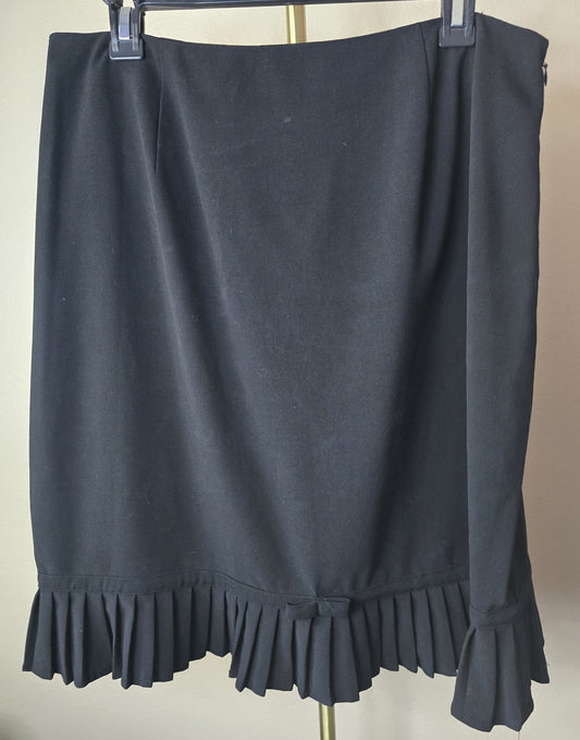 Pre-loved Black Pleated Hem Skirt - Front Bow Accent