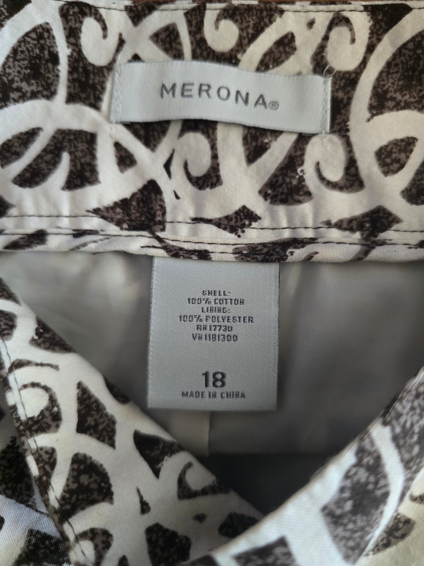 Pre-loved White & Brown Abstract Print Pleated Skirt