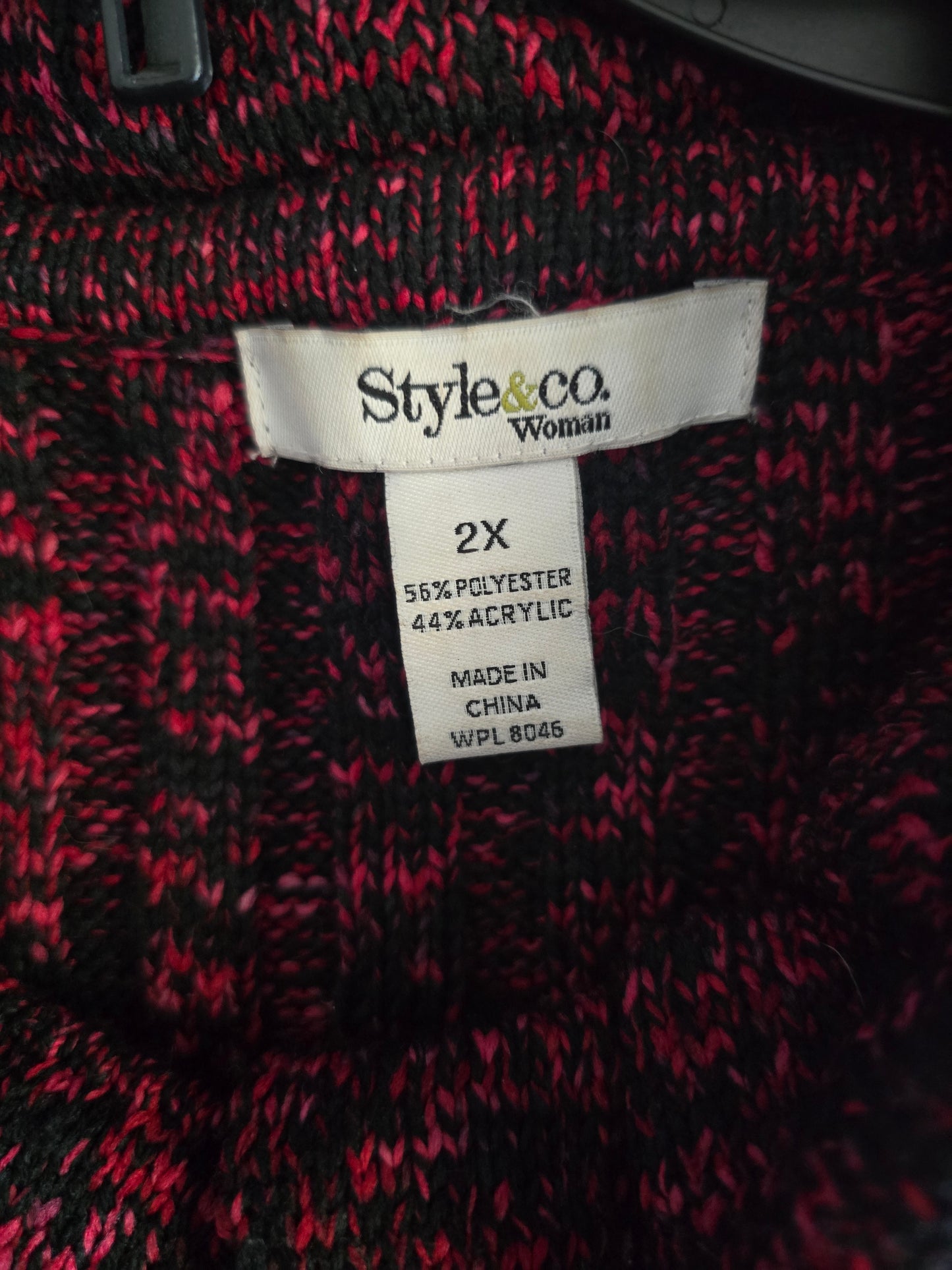 Pre-loved Style & Co. Black & Magenta Ribbed Button-Up Cardigan
