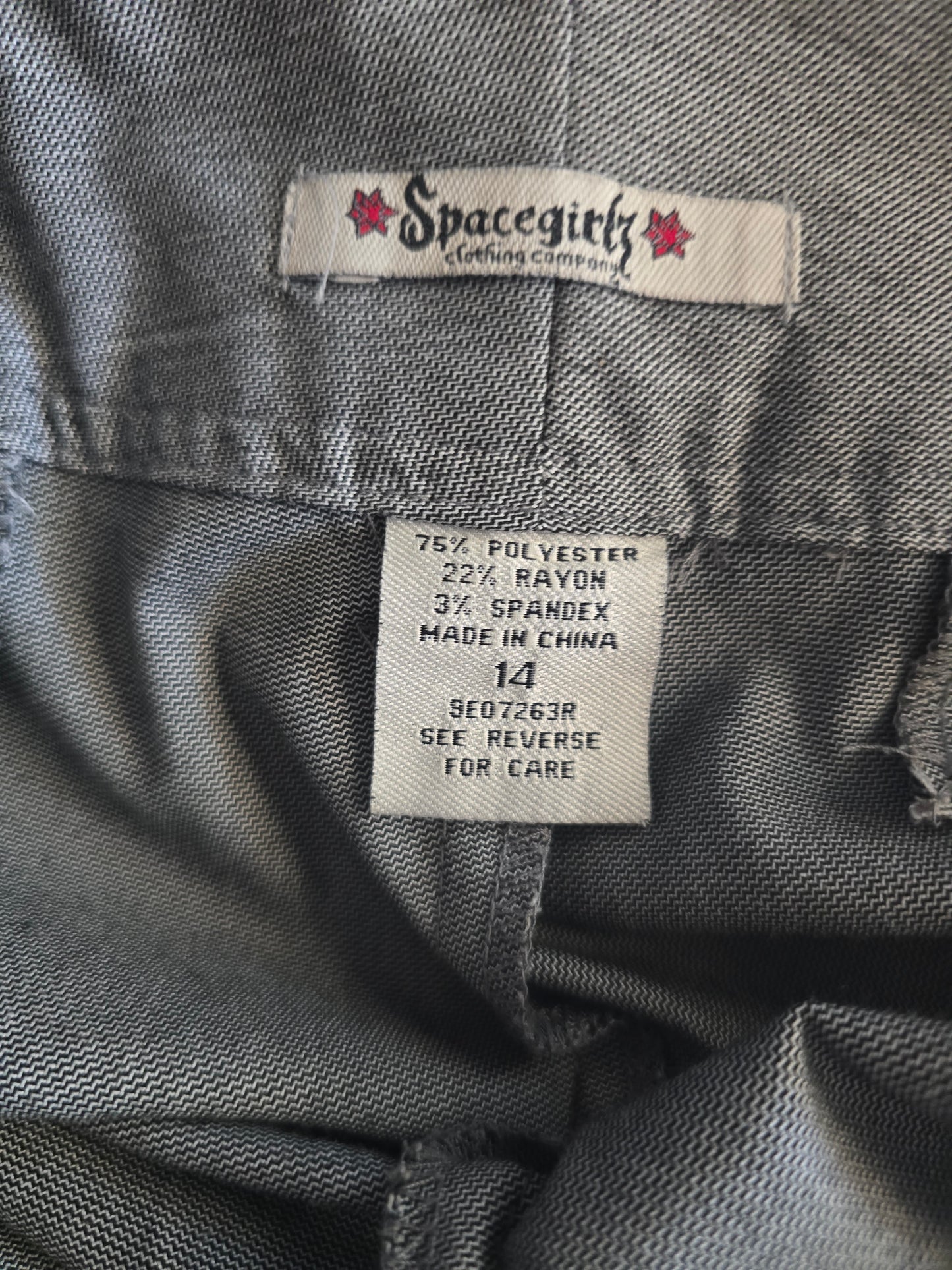 Pre-loved Grey Bermuda Shorts - Tailored Fit