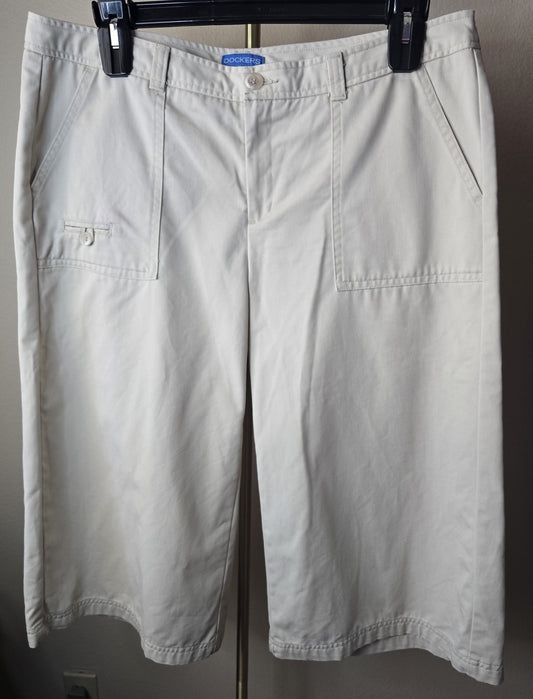 Pre-loved Dockers Beige Culotte Shorts - Utility Pockets
