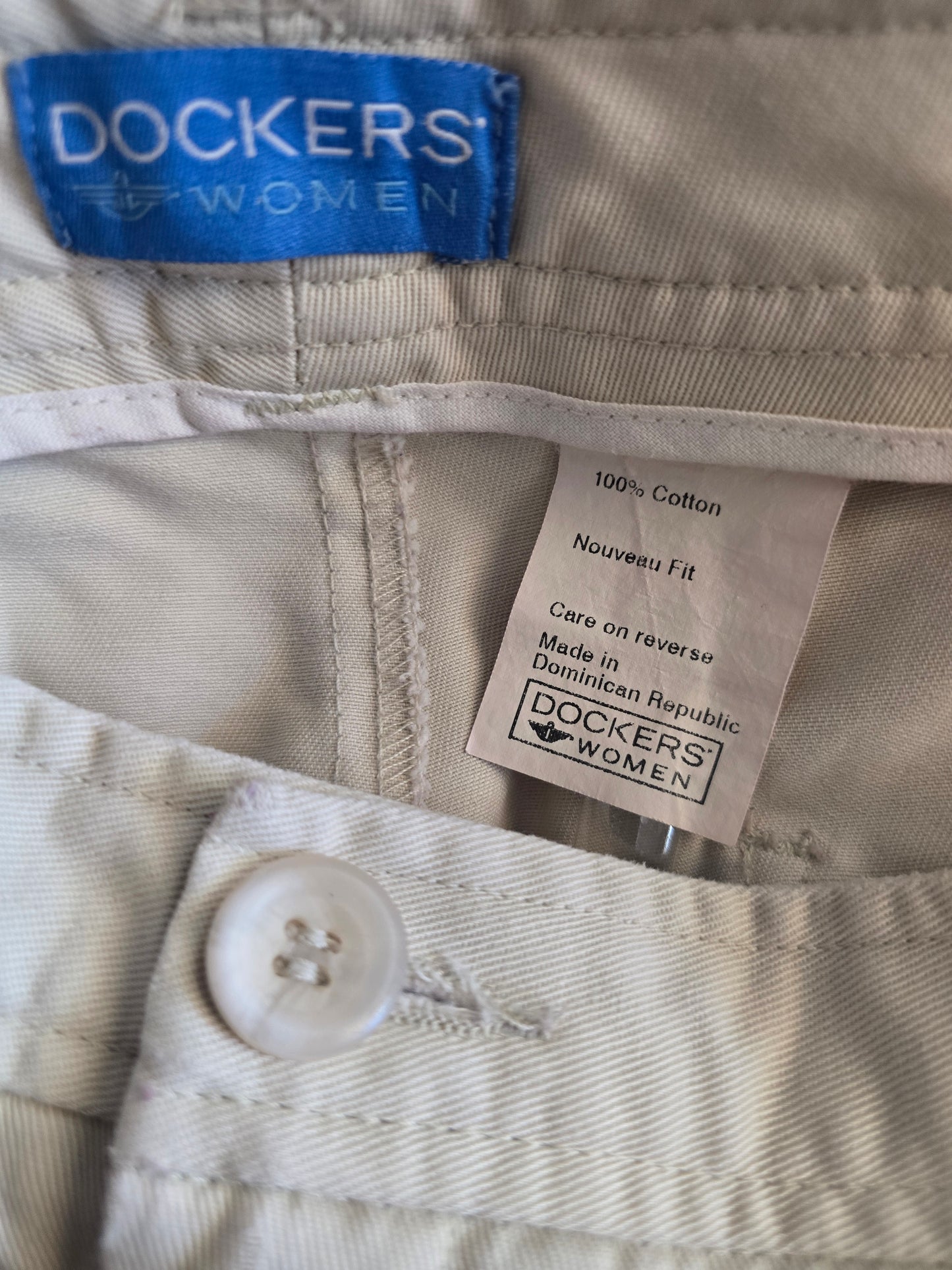 Pre-loved Dockers Beige Culotte Shorts - Utility Pockets