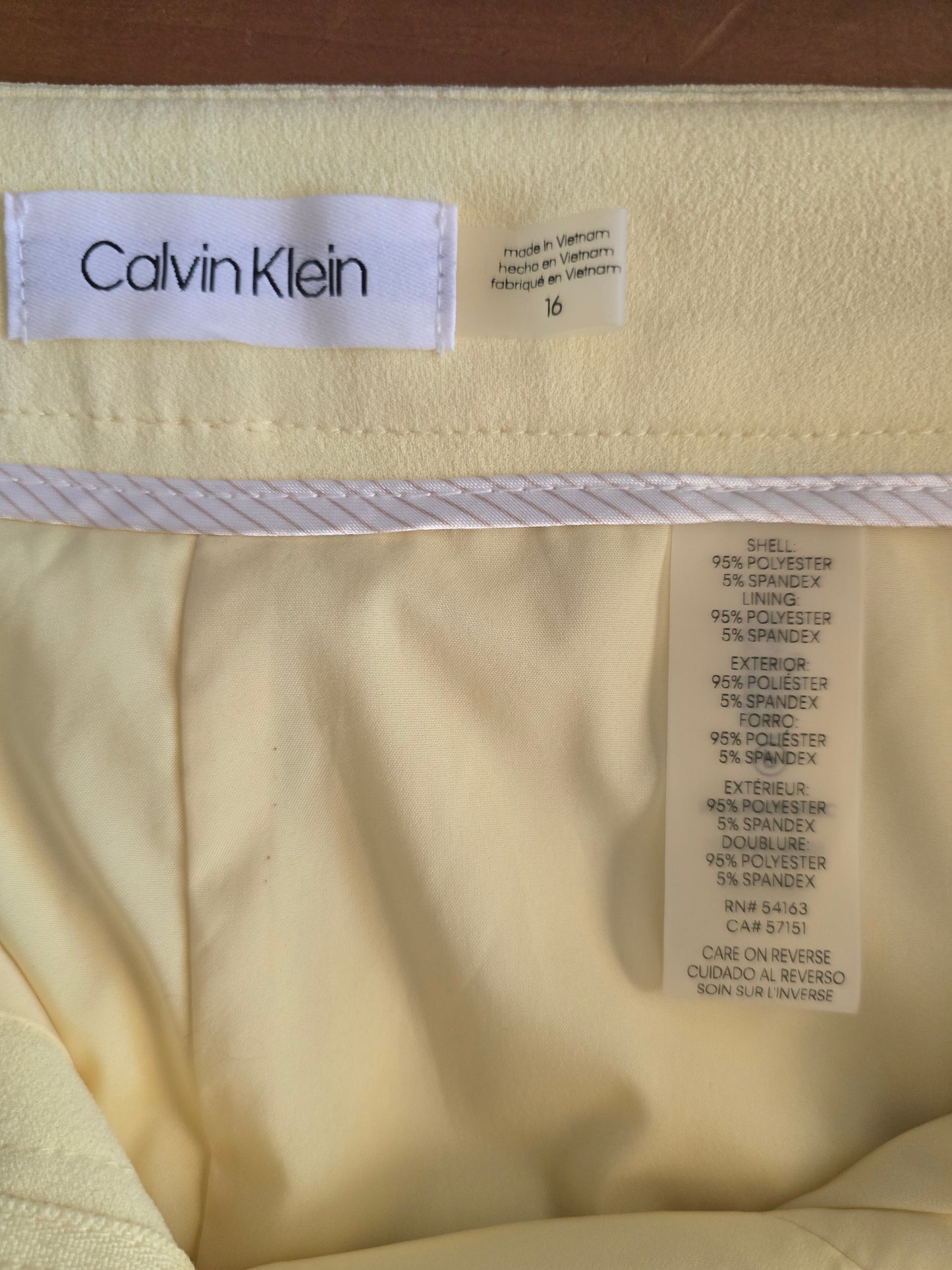 NWT Calvin Klein Yellow Pleated Capri Pants - Modern Crop Trousers