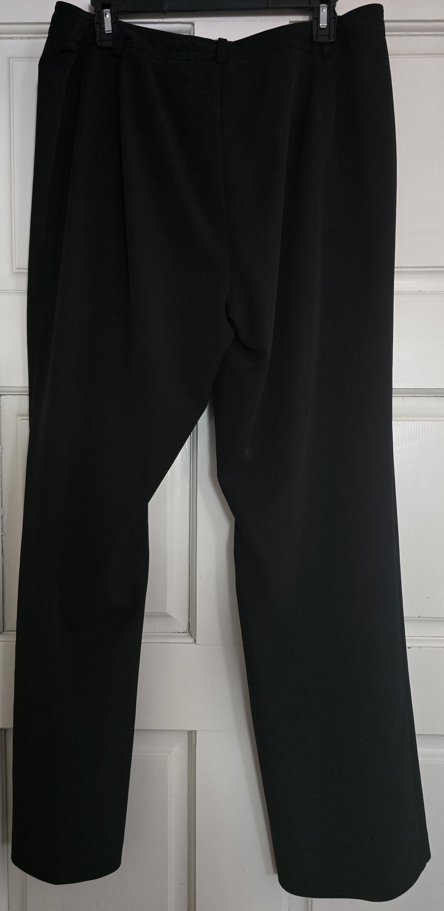 Pre-loved Nine & Company Black Stretch Dress Pants - Polyester Spandex Blend