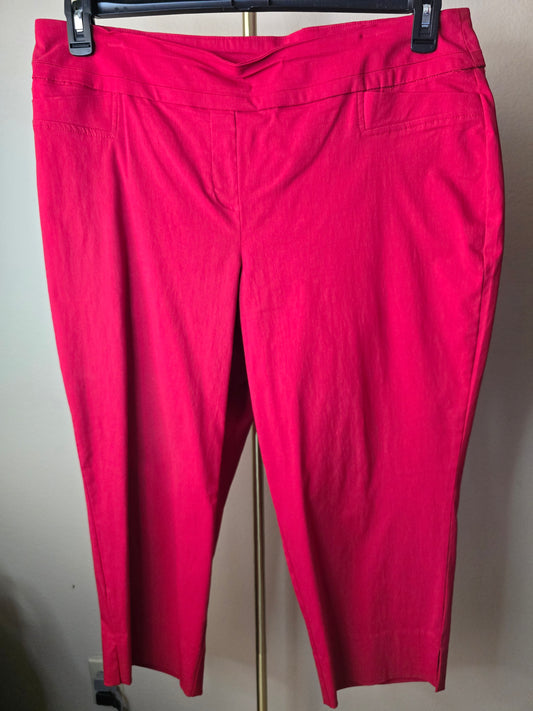 Pre-loved Vibrant Red Capri Pants - Stylish Cropped Capris