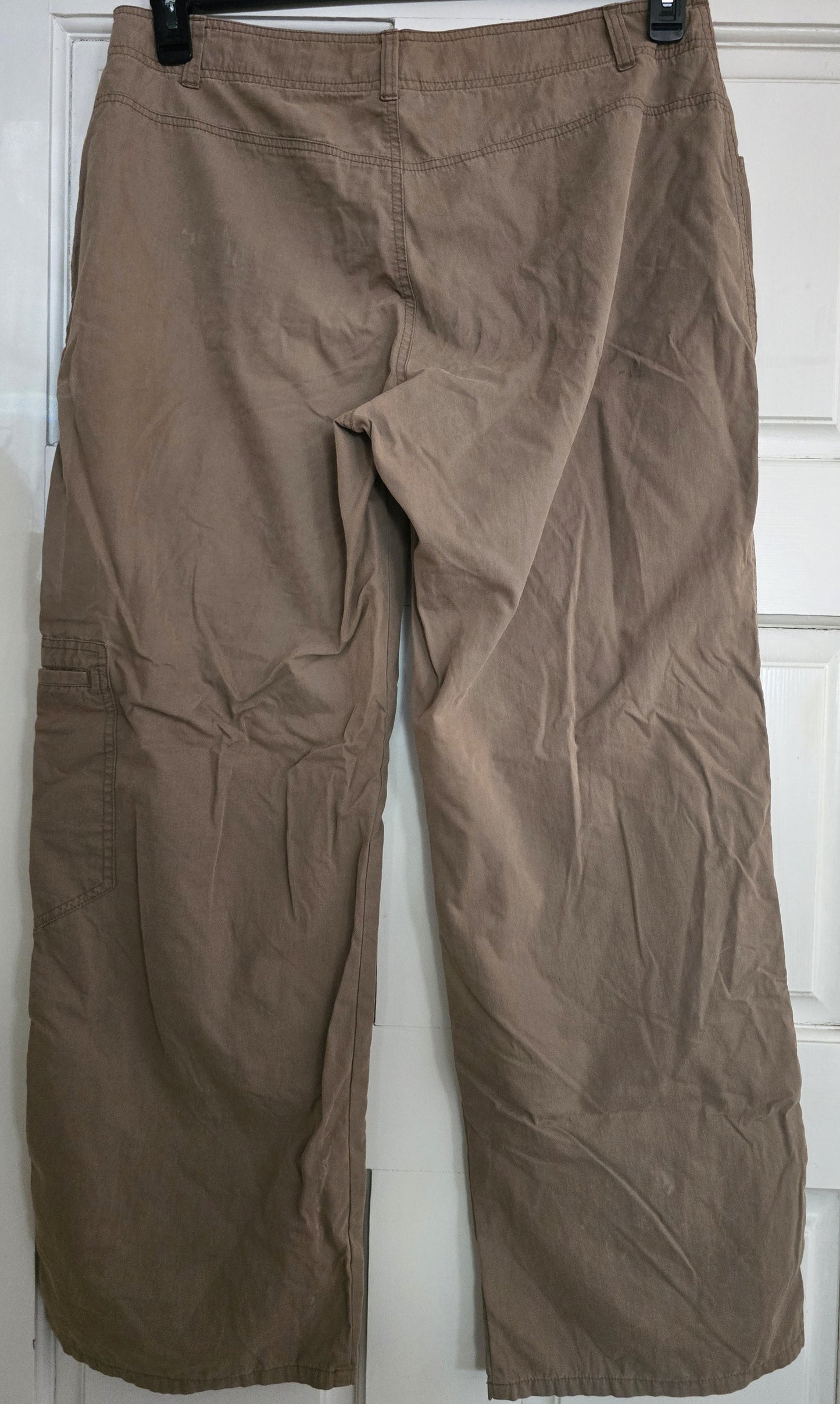 Pre-loved Gloria Vanderbilt Tan Cargo Pants - Cotton Nylon Blend