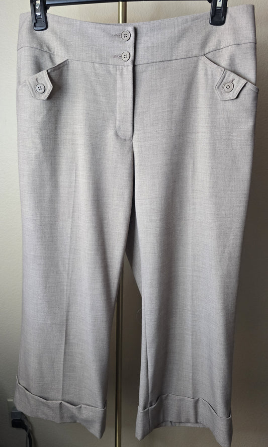 Pre-loved Lane Bryant Linen-Look Capri Pants (Size 14) - Cuffed Hem & Stretch