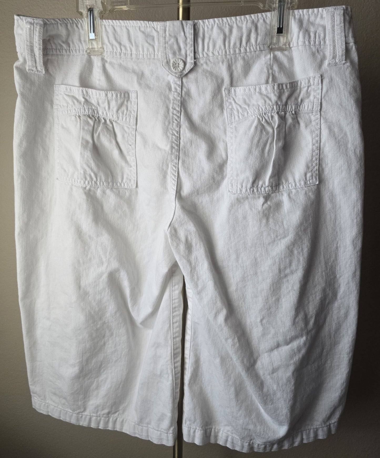 Pre-loved White Rider Jeans Shorts (Size 14) - Puffed Pockets