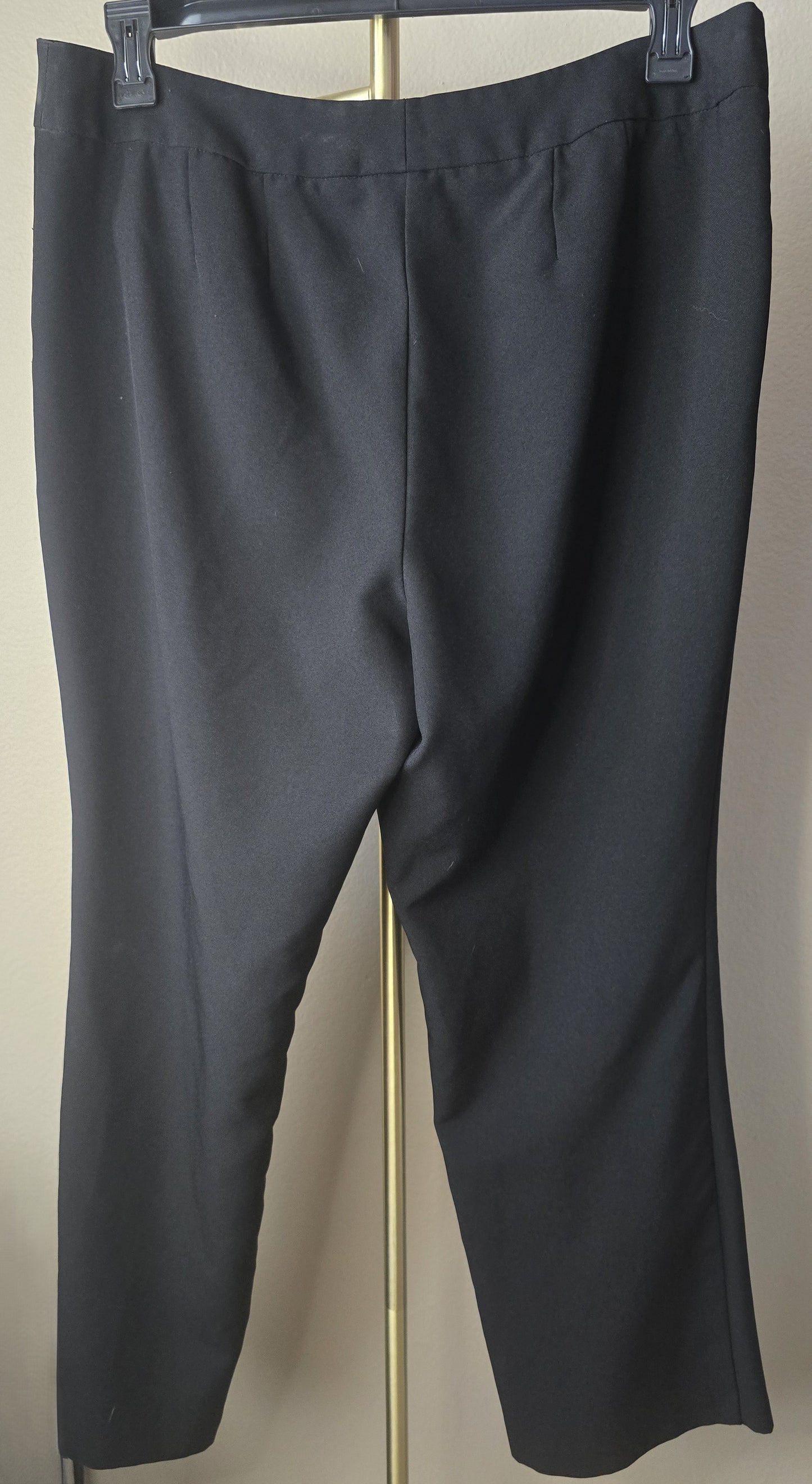 Pre-loved Leslie Fay Black Trousers (Size 16) - Classic Fit