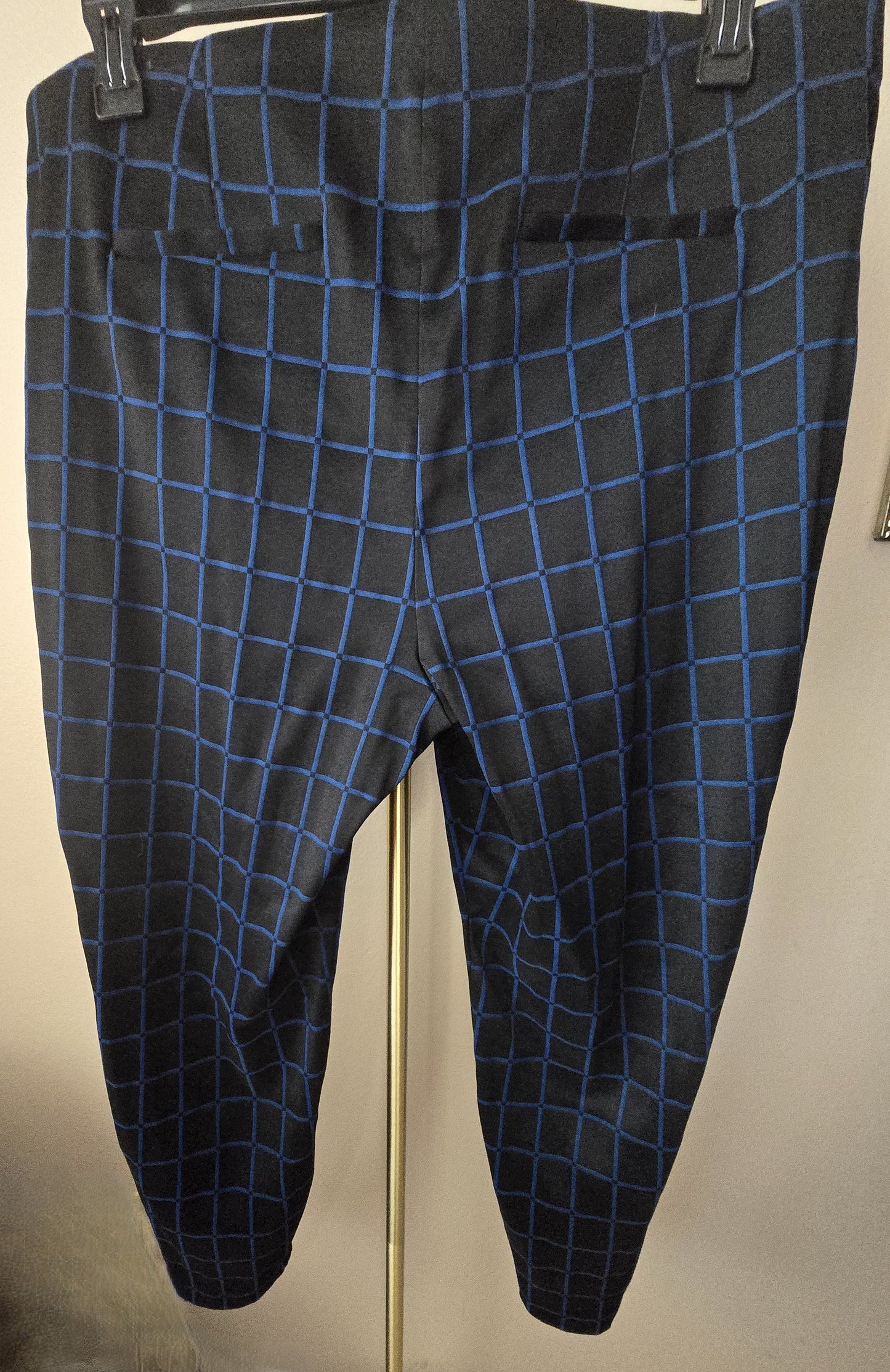 Pre-loved Alfani Woman Black & Blue Square Print Pants (Size 18W)