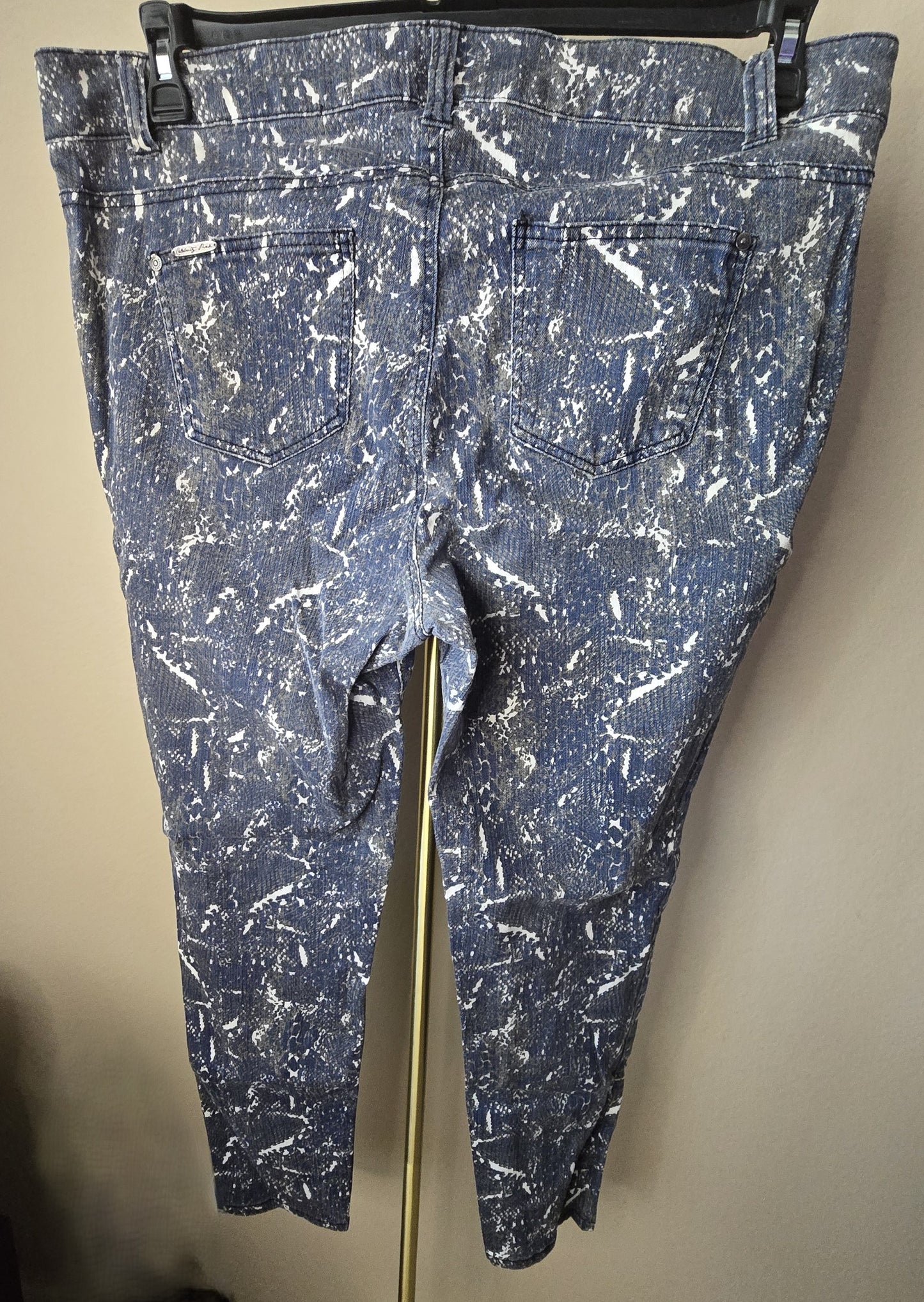 Pre-loved Celebrity Pink Light Blue Splatter Print Jeans (Size 20)