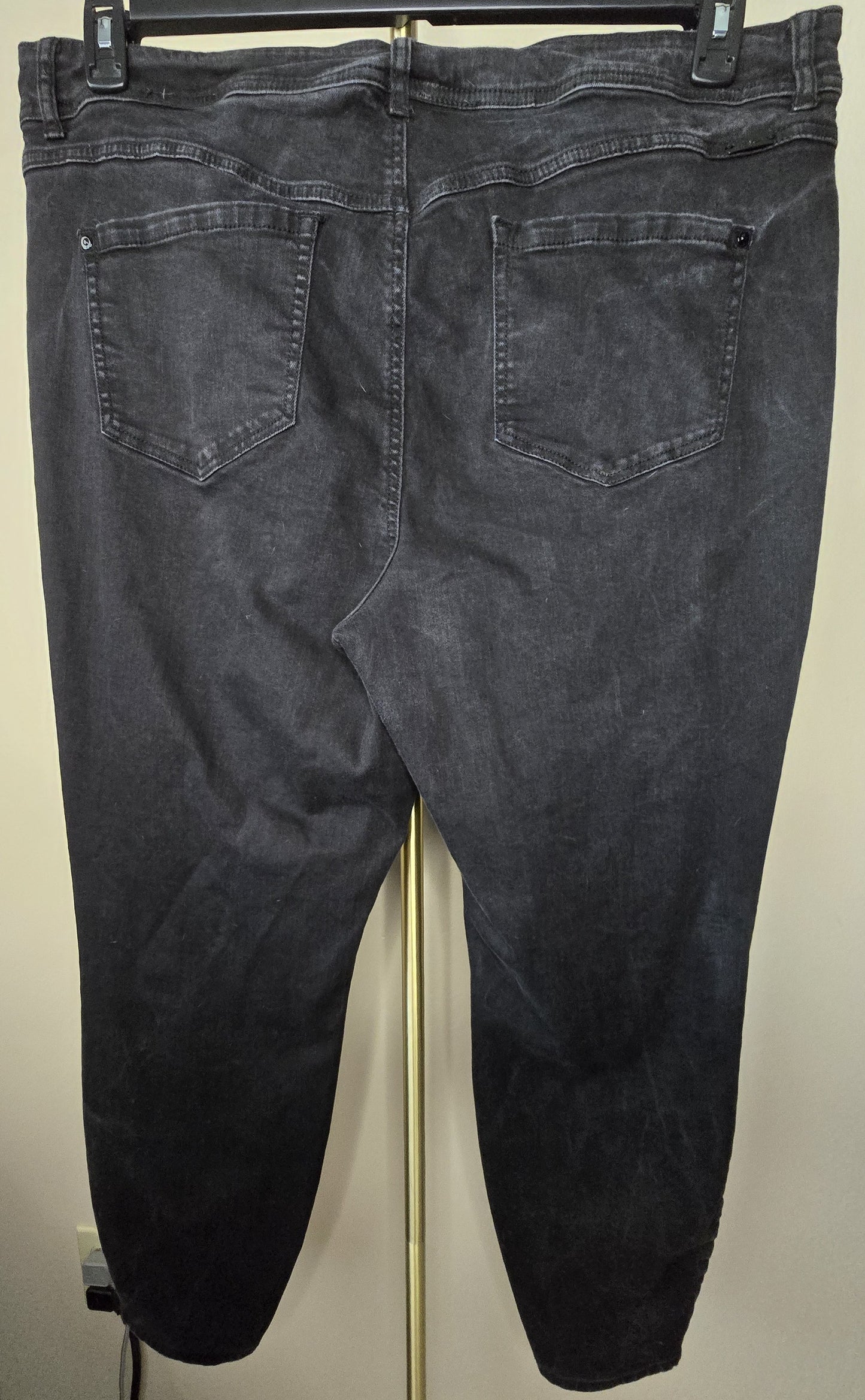 INC International Concepts Women's Black Embellished Skinny Leg Jeans - Tummy Control - Size 20W