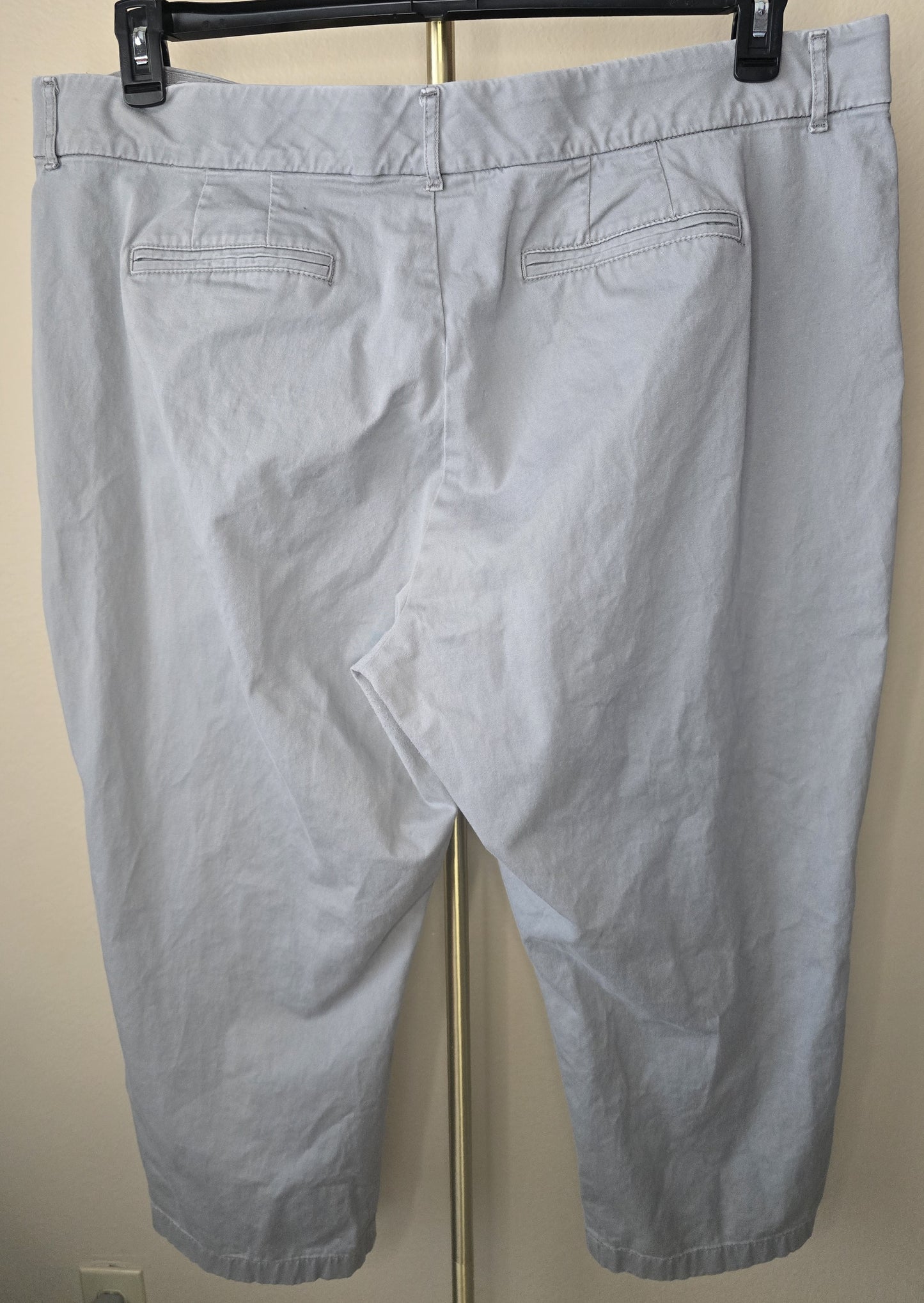 JM Collection Woman Women's Grey Capri Pants - Plus Size 20W - Stretch Cotton Blend