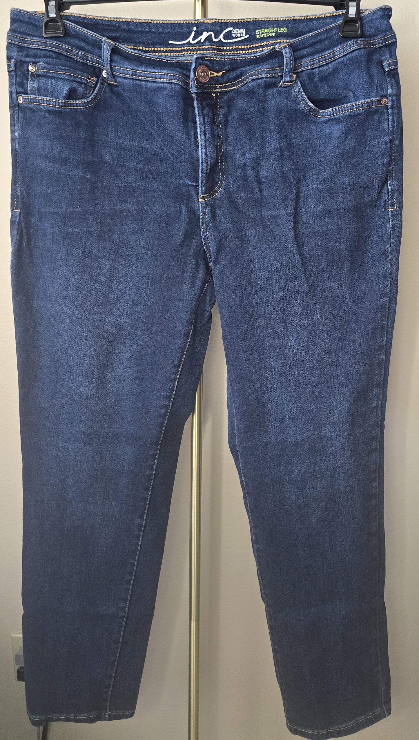 INC International Concepts Women's Dark Wash Jeans - Straight Leg / Slim Fit - Size 18W