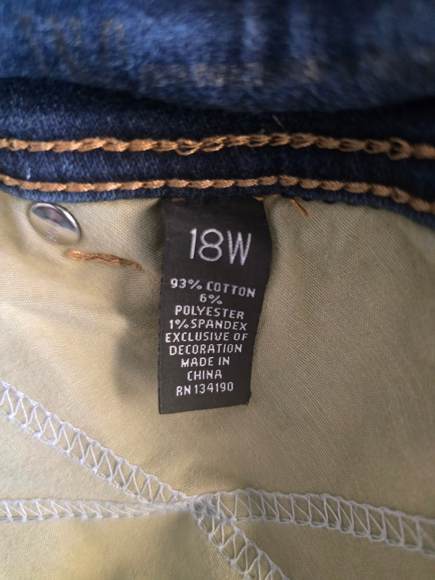 INC International Concepts Women's Dark Wash Jeans - Straight Leg / Slim Fit - Size 18W