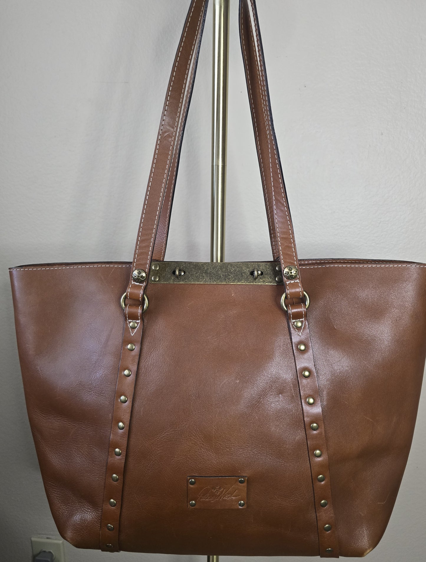 Patricia Nash Distressed Tan Leather Tote Bag Shoulder Purse Studded