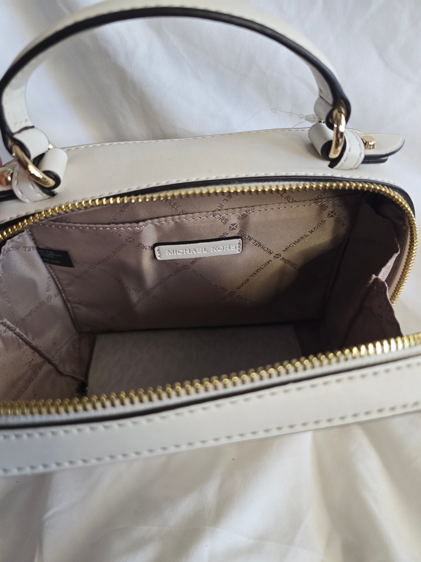 New Michael Kors Jet Set Charm Small Top Handle Bag - Light Cream Leather
