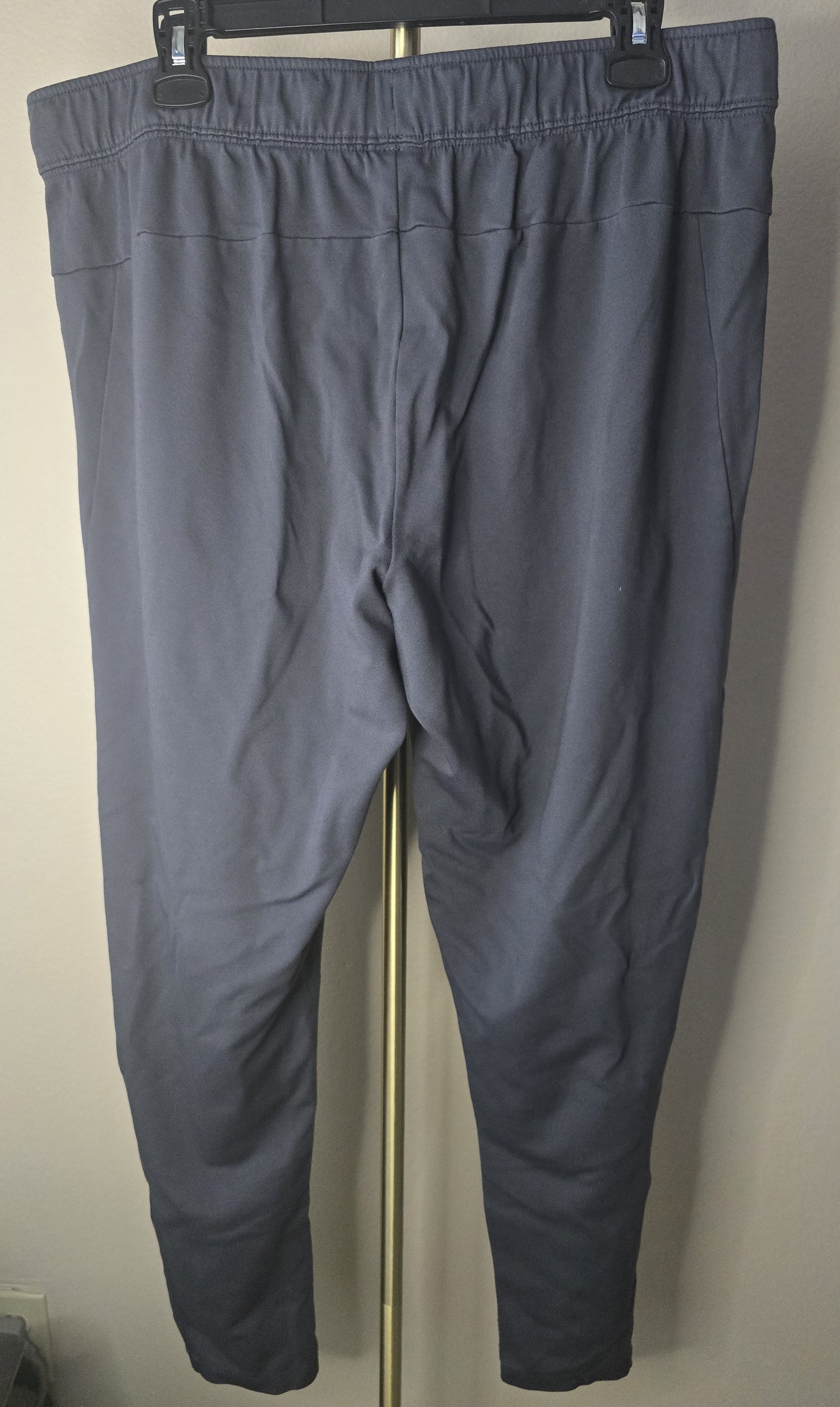 Comfort & Performance: Pre-Loved Russell Athletic Pants (Men's XL - 40-42 Waist)
