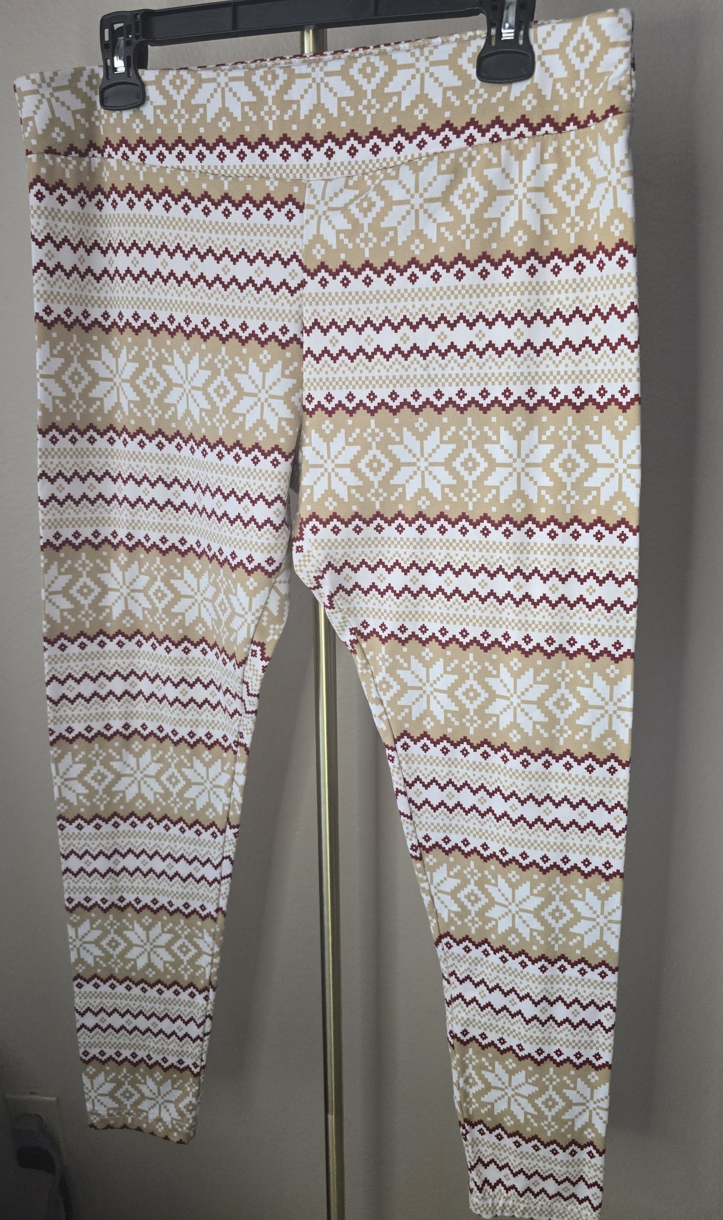 Cozy & Festive: Pre-Loved Time and Tru Holiday Leggings (Women's XL 16-18)