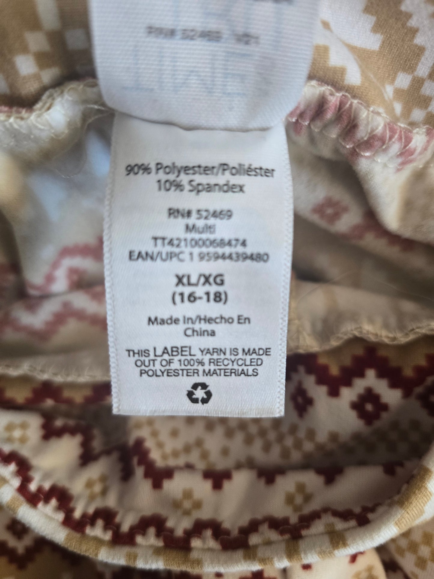 Cozy & Festive: Pre-Loved Time and Tru Holiday Leggings (Women's XL 16-18)