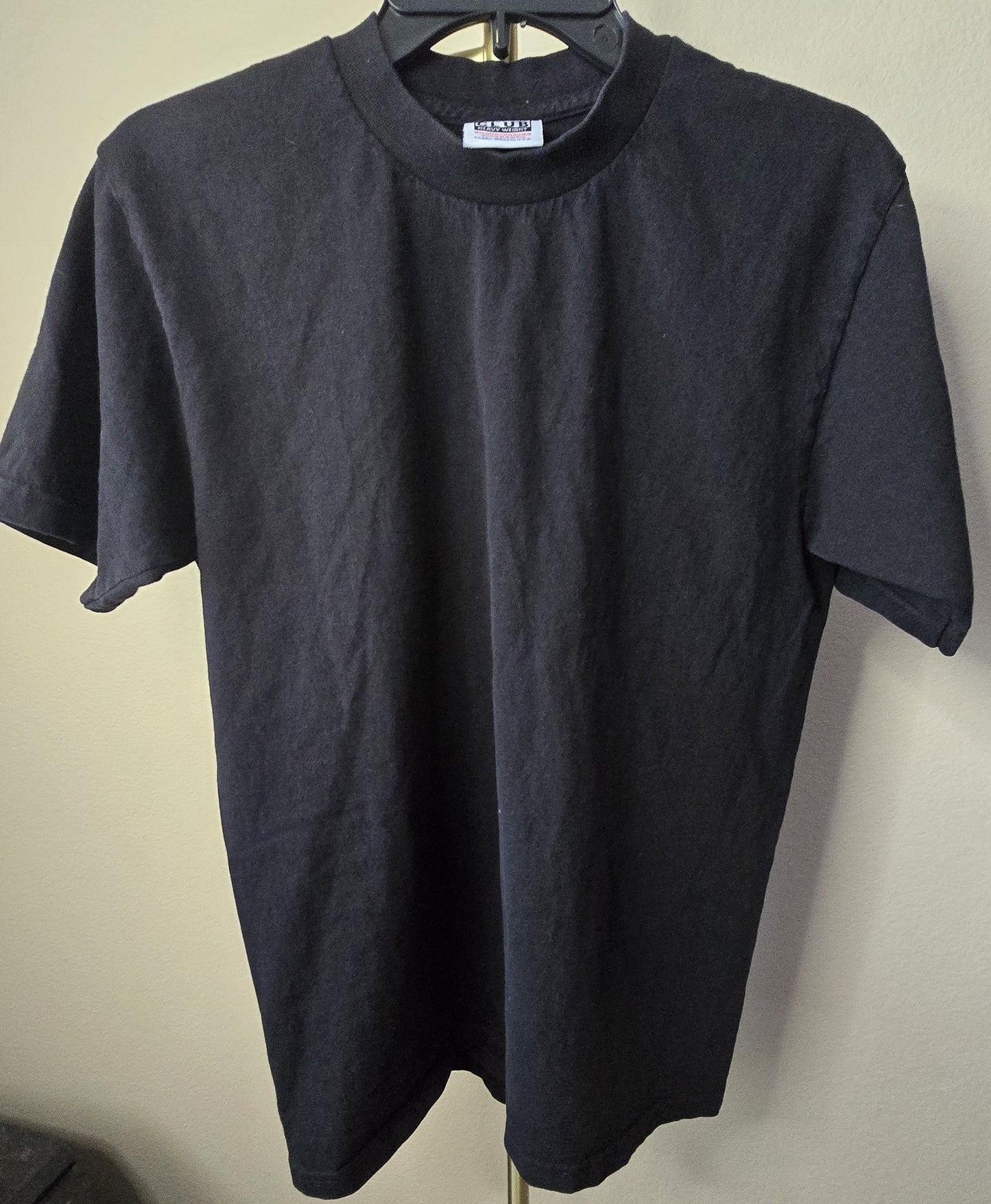 Durable & Dependable: Pre-Loved Pro Club Heavyweight Black T-Shirt (Men's Large)