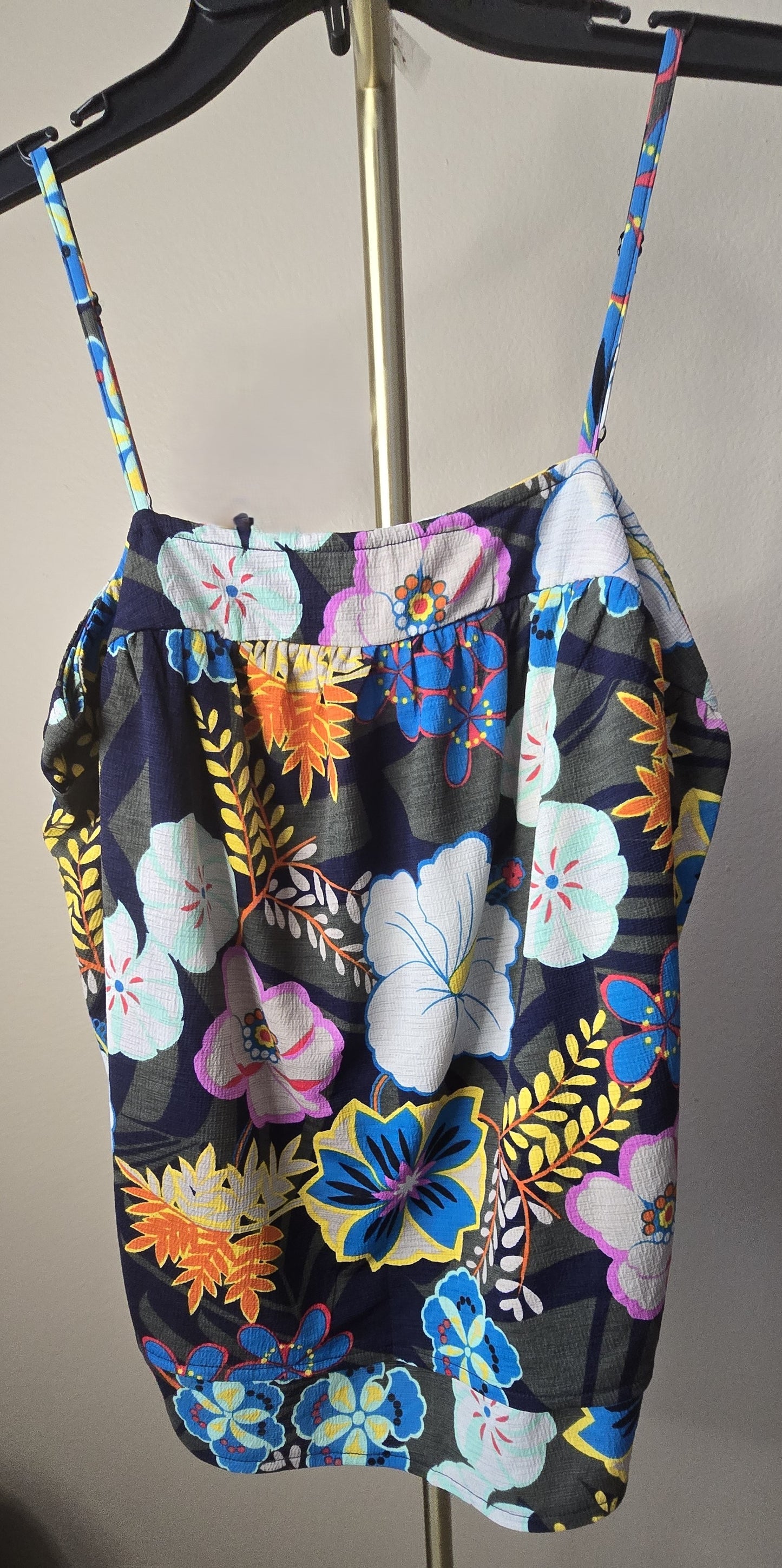 Effortless Style:  Rachel Blue Floral Cami Top (Women's Size XL)