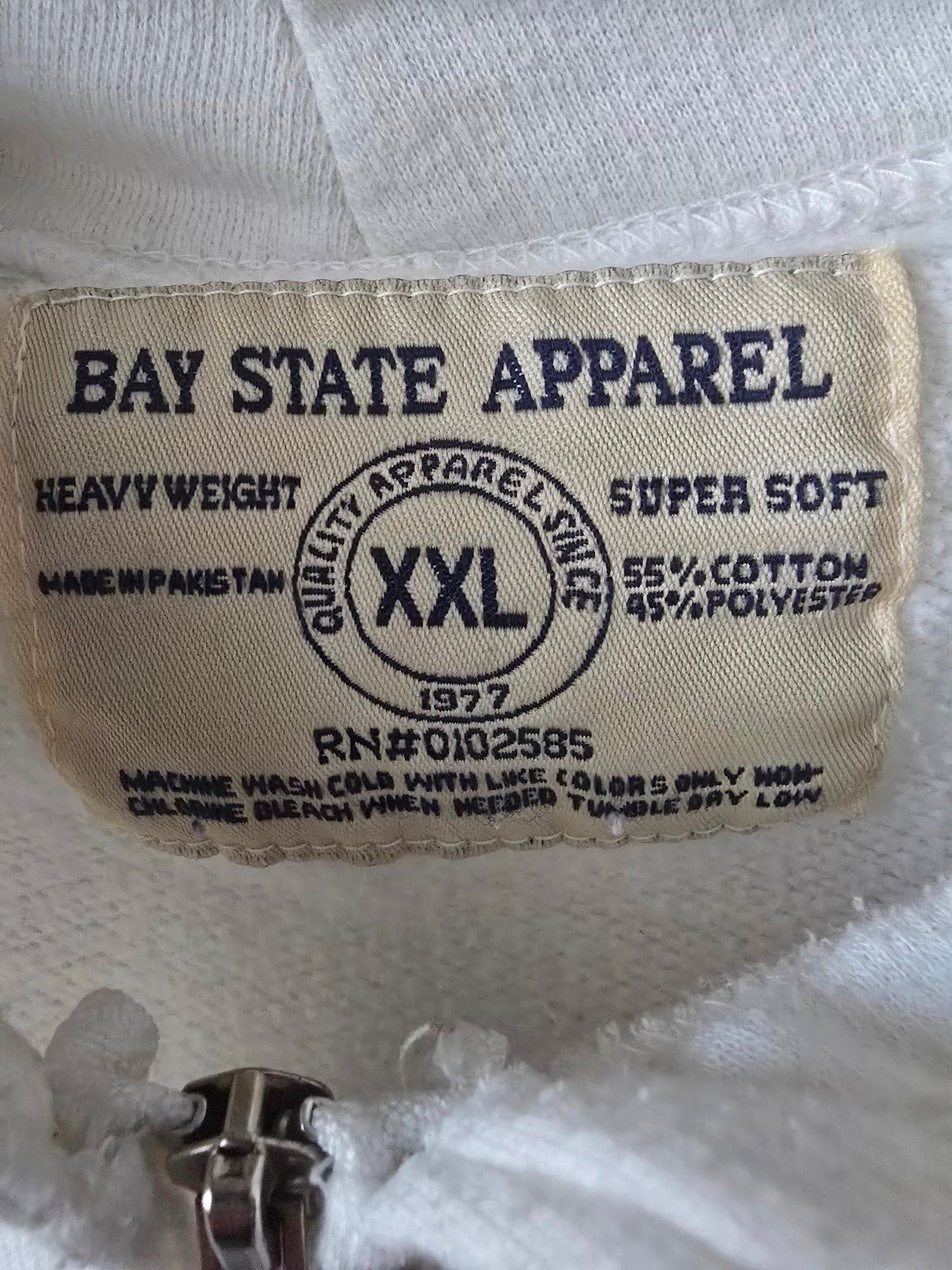Pre-loved Boston Celtics Full-Zip Hoodie - White with Green Lettering & Shamrock 2XL