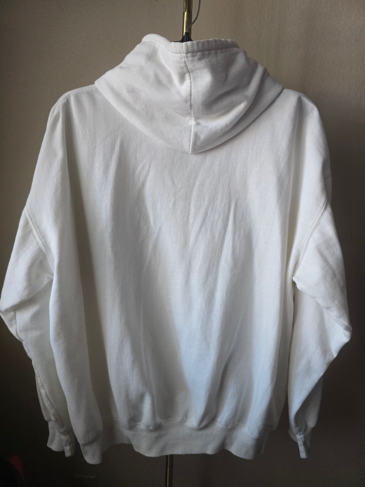 Pre-loved Boston Celtics Full-Zip Hoodie - White with Green Lettering & Shamrock 2XL