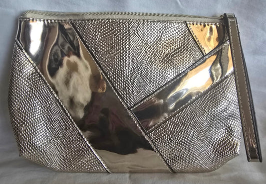Estee Lauder Gold Metallic Cosmetic Make Up Bag Zippered Plastic.