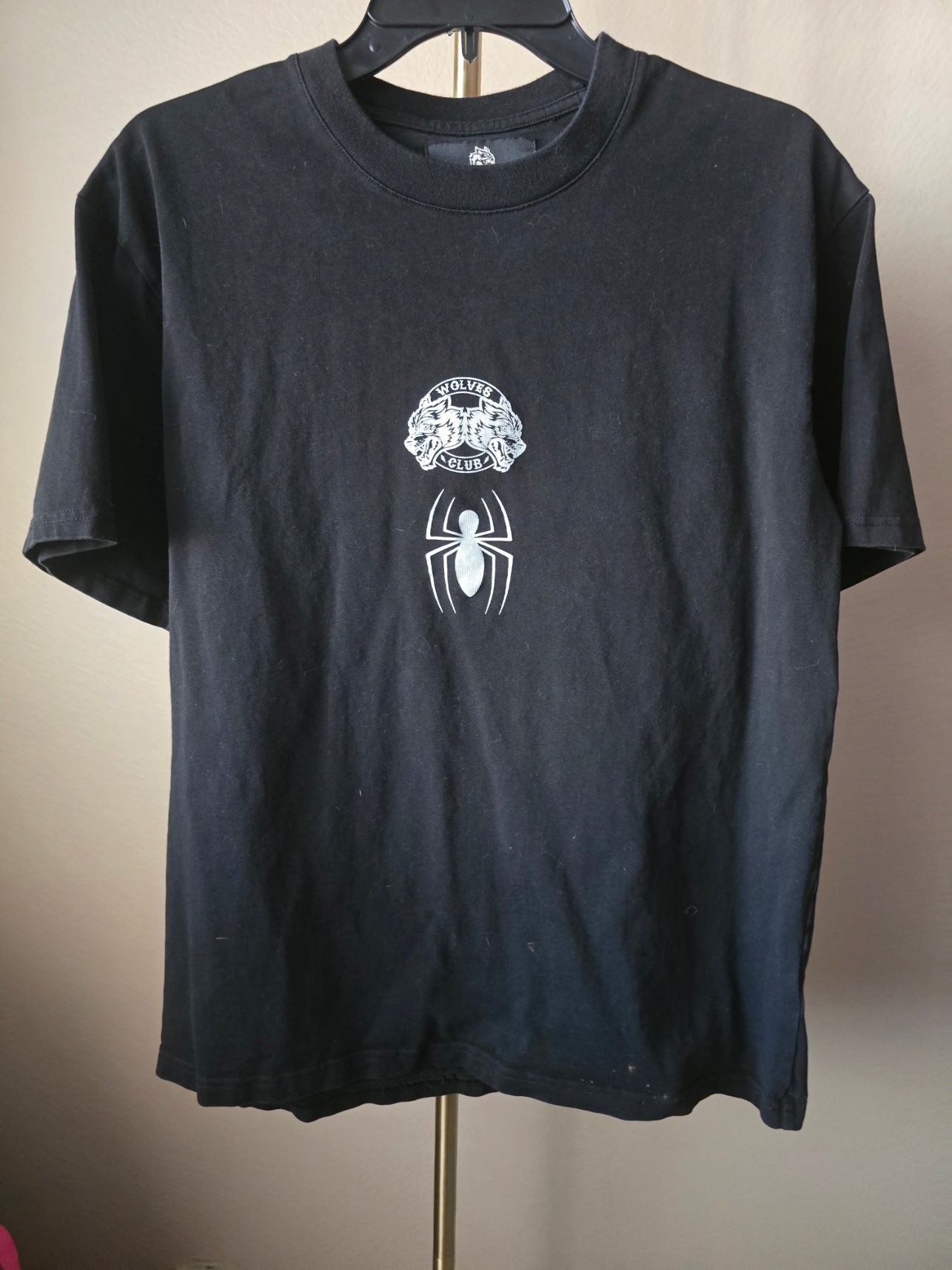 Pre-loved Streetwear Wolves T-Shirt - Spiderman & Gothic Font size M